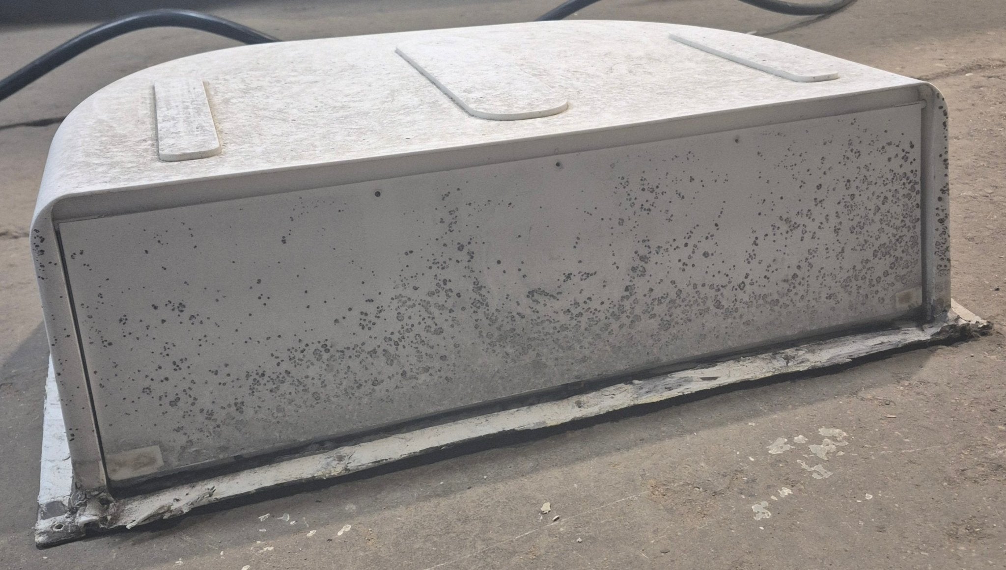 Used Carefree SUPERFAN Complete Fan Vent 14" X 14" 12V - Young Farts RV Parts