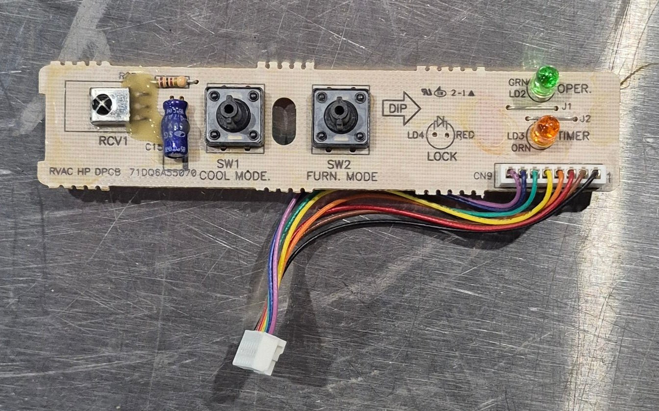 Used Carrier Air - V A/C Ceiling Assembly Control Board - 71DQ6A55070 - Young Farts RV Parts