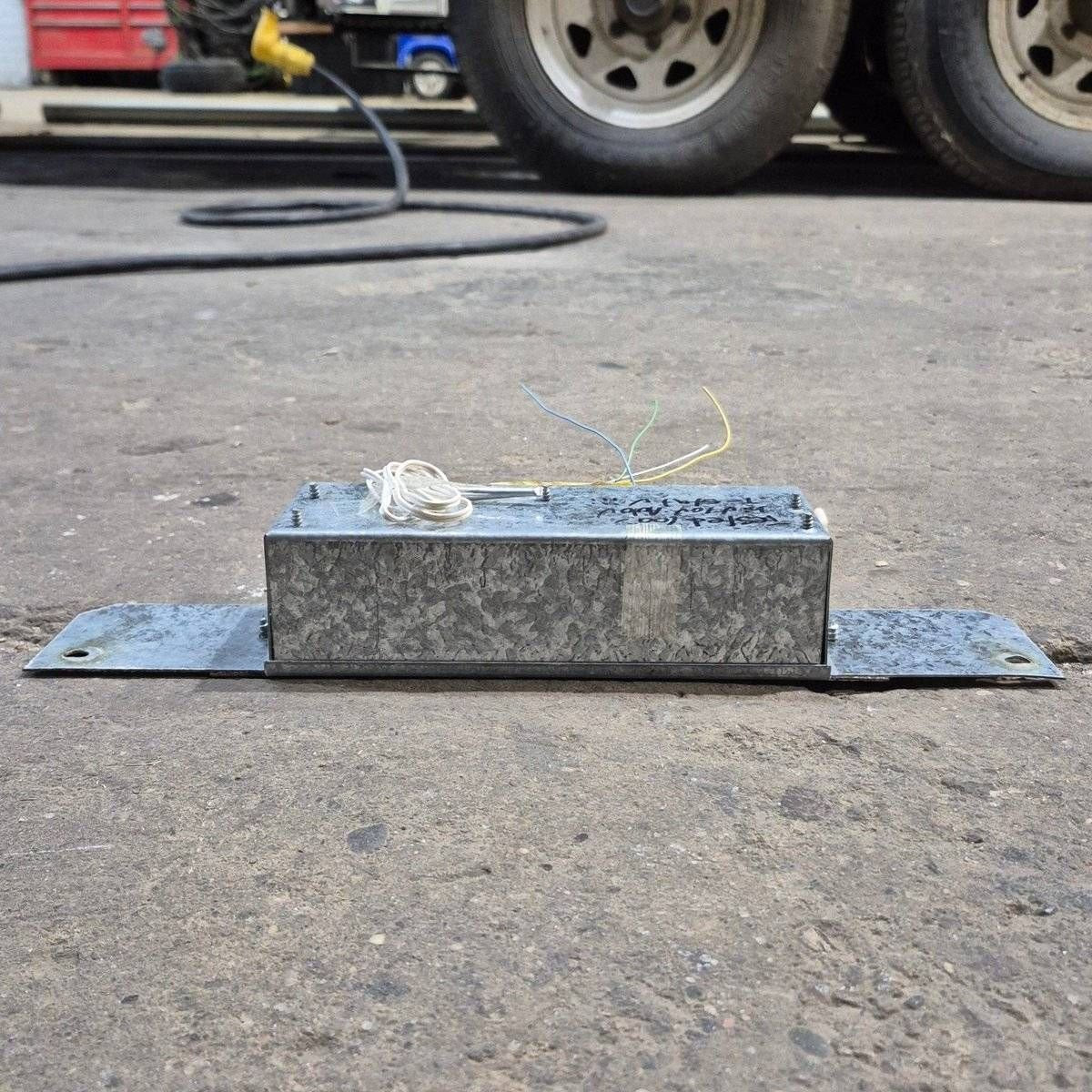 Used Coleman A/C Control Box - 8330-7332 - Young Farts RV Parts