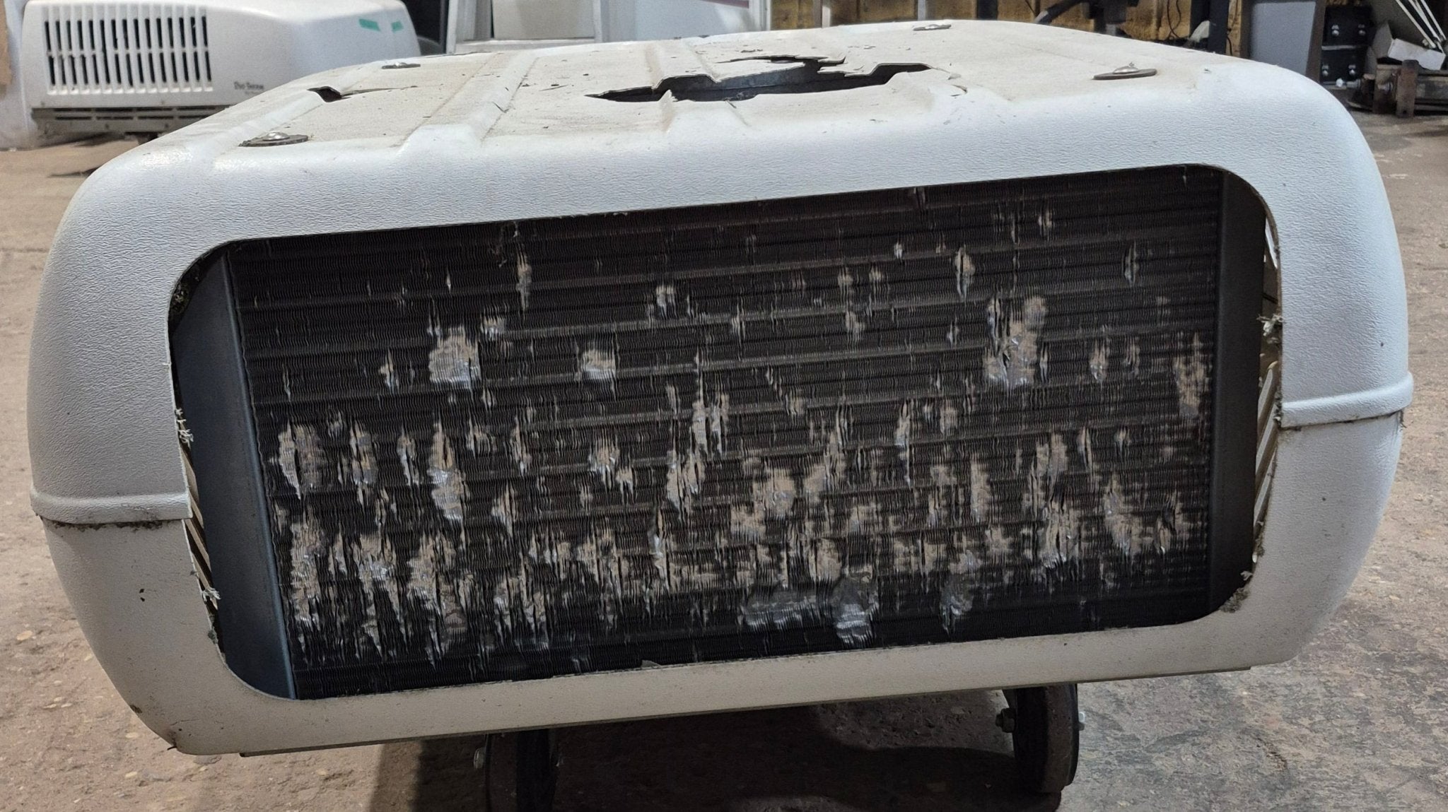 Used Coleman Air Conditioner Complete 8335 - 8915 - 13500 BTU Cool Only - Young Farts RV Parts