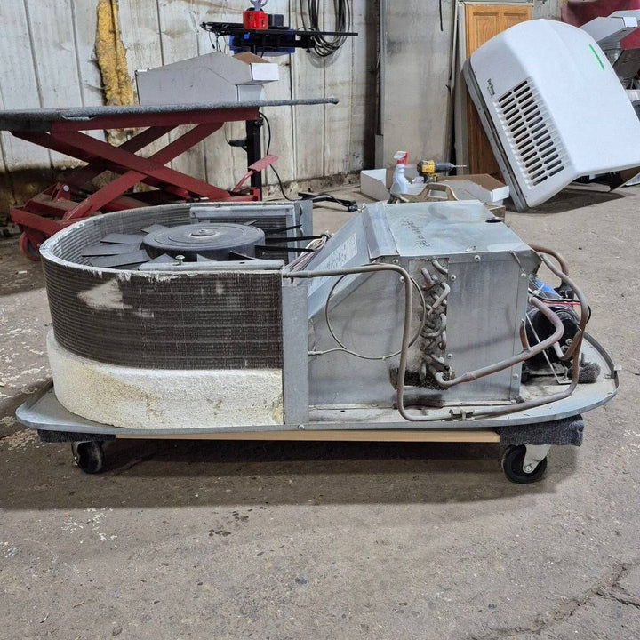 Used Coleman Air Conditioner, Head Unit, 9200 BTU, Cool Only - 9201A776 - Young Farts RV Parts