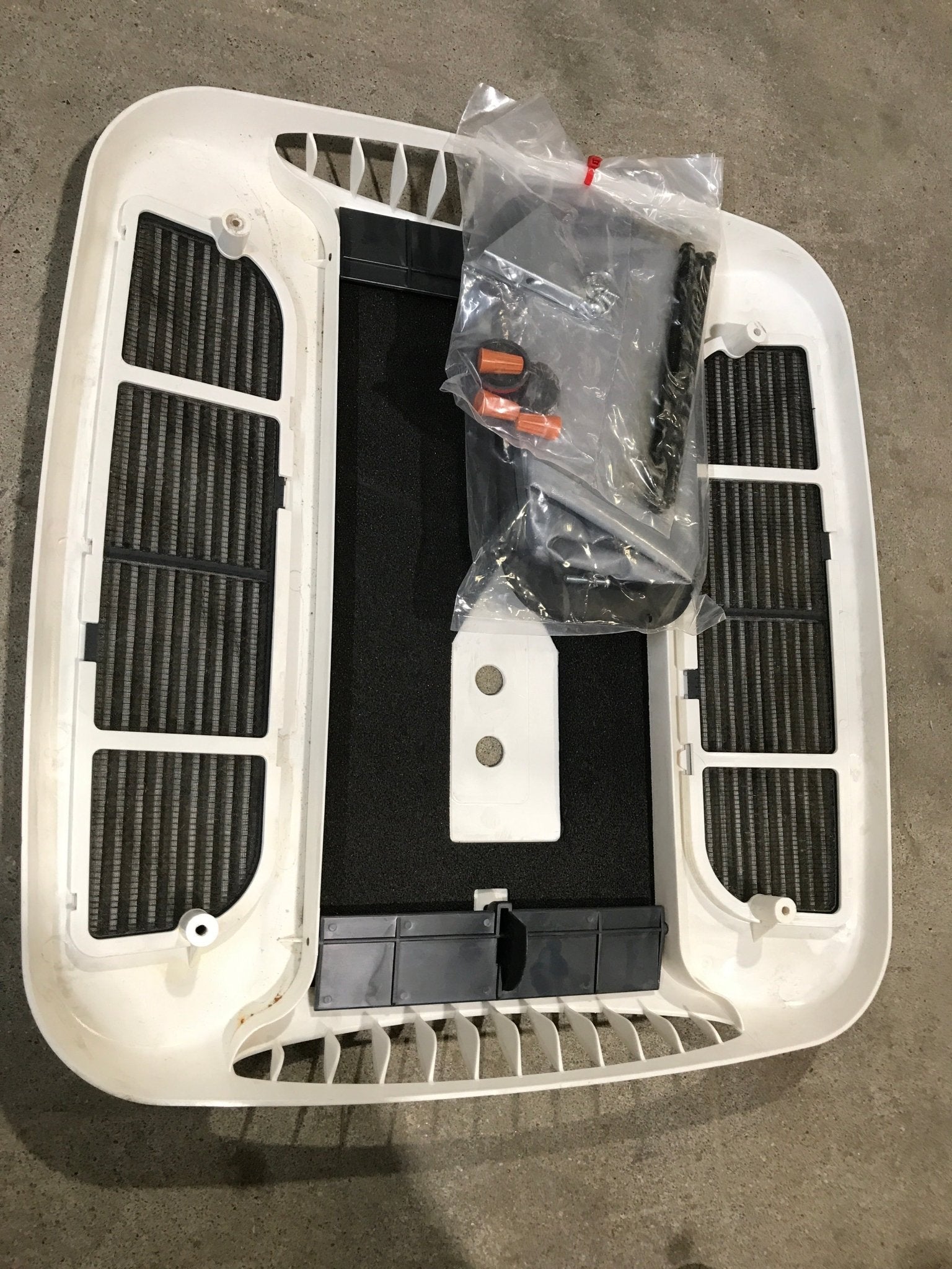 Used Coleman Mach Air Conditioner Ceiling Assembly 9430D715 - Young Farts RV Parts