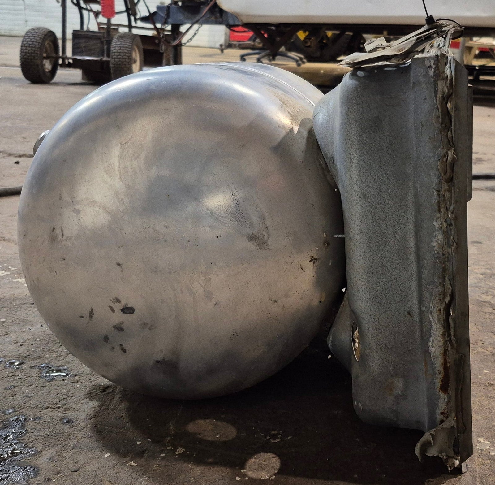 Used Complete Atwood Hot Water Heater, 6 Gal. - G6A - 7P - Young Farts RV Parts