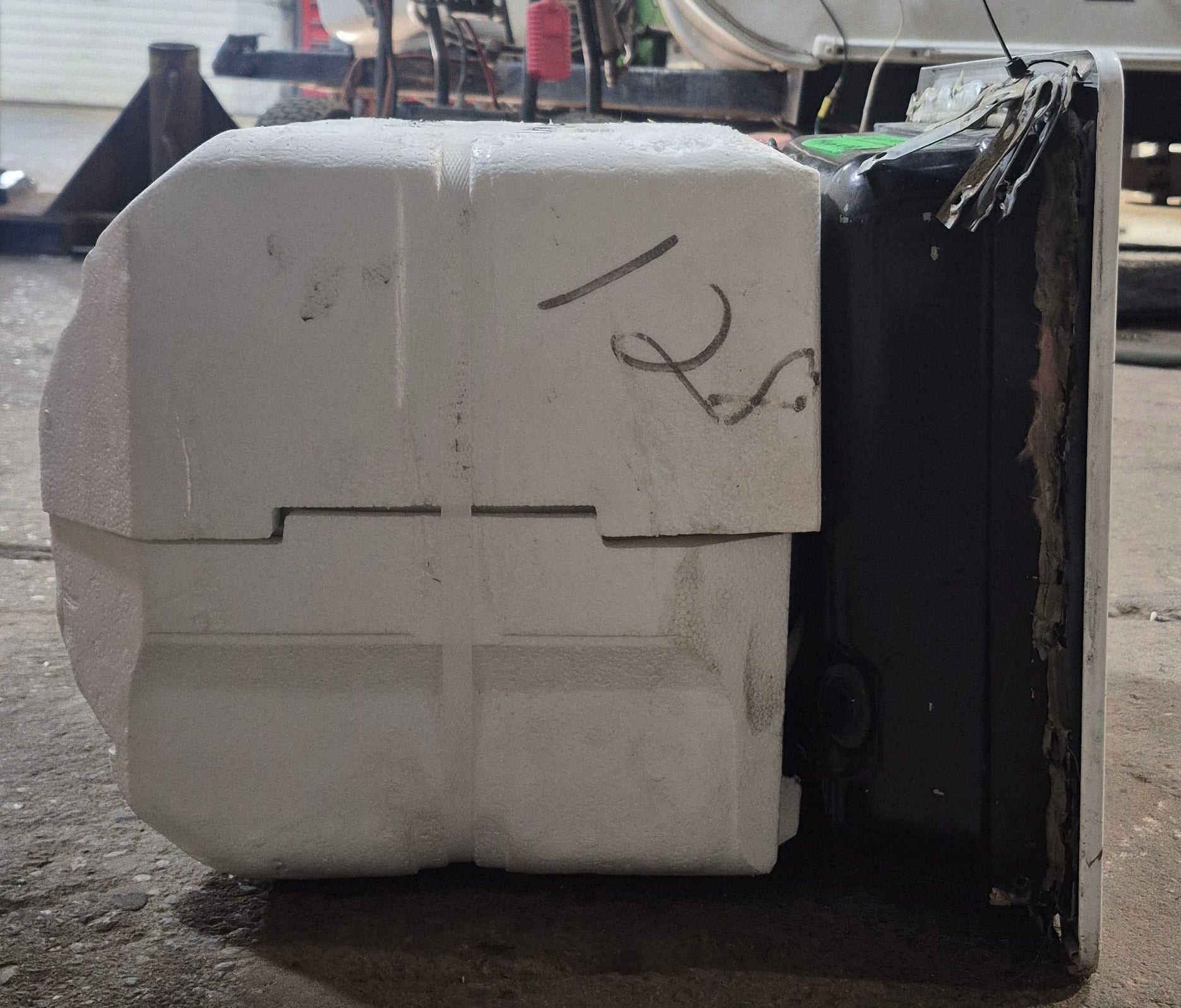 Used Complete Atwood Hot Water Heater, 6 Gal. - G6A - 8E - Young Farts RV Parts