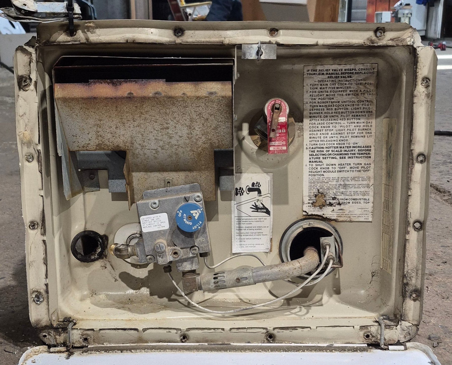 Used Complete Atwood Hot Water Heater, 6 Gallon - G6A - 7 - Young Farts RV Parts