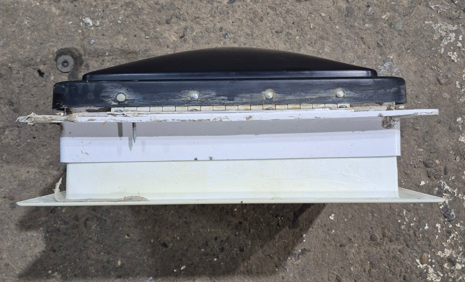 Used Complete Bathroom Fan Vent, 12V - 13 1/2