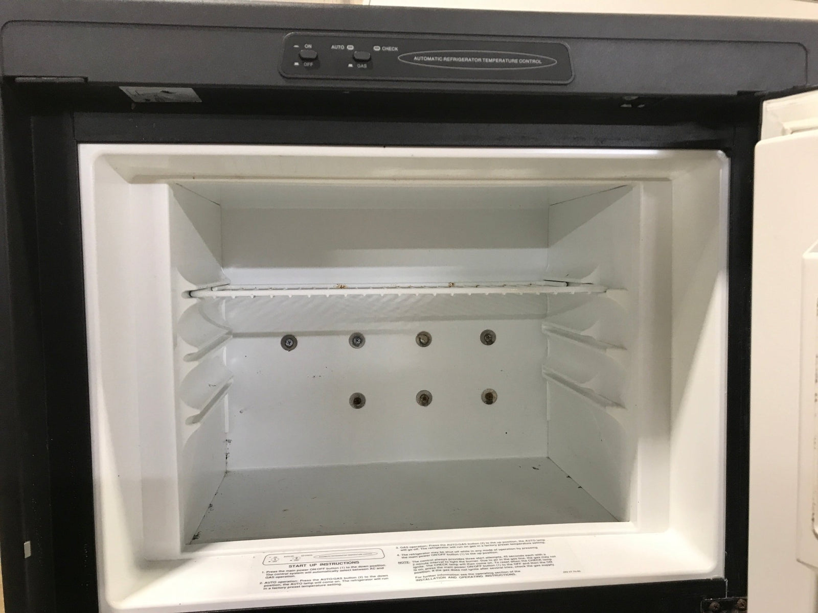 Used Complete Dometic Fridge, 2 - WAY - DM2652 - Young Farts RV Parts