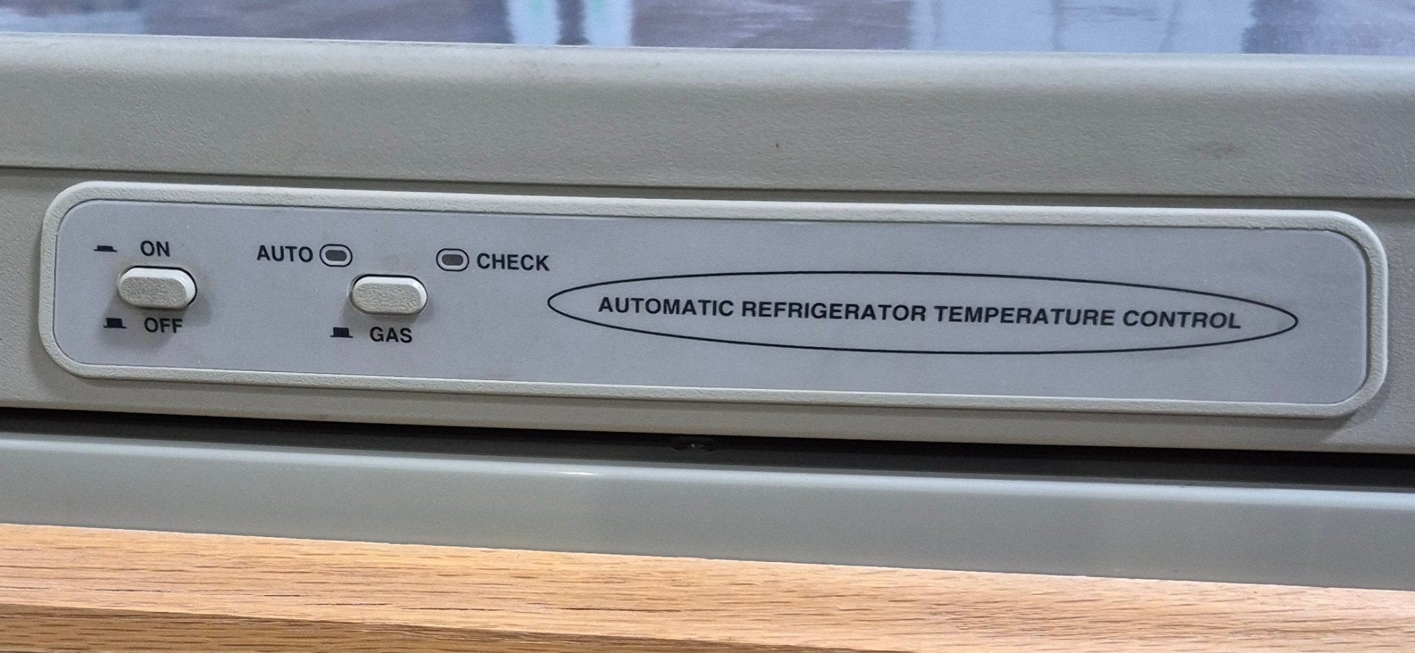 Used Complete Dometic Fridge, 2 - WAY - RM2652 - Young Farts RV Parts