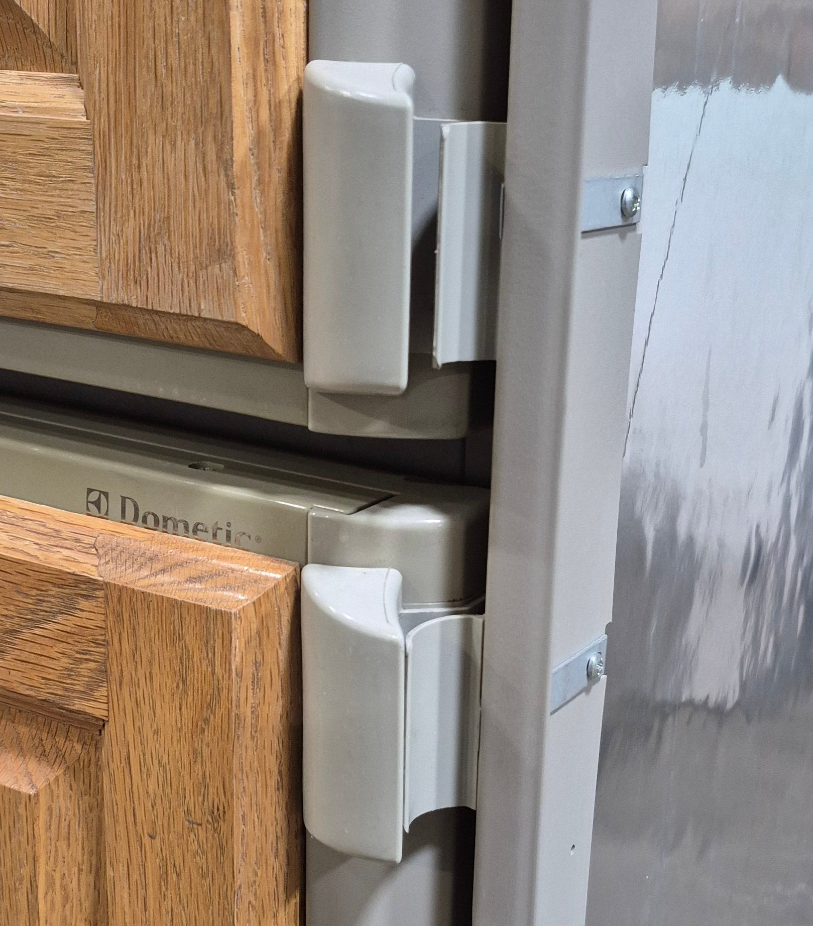 Used Complete Dometic Fridge, 2 - WAY - RM2652 - Young Farts RV Parts