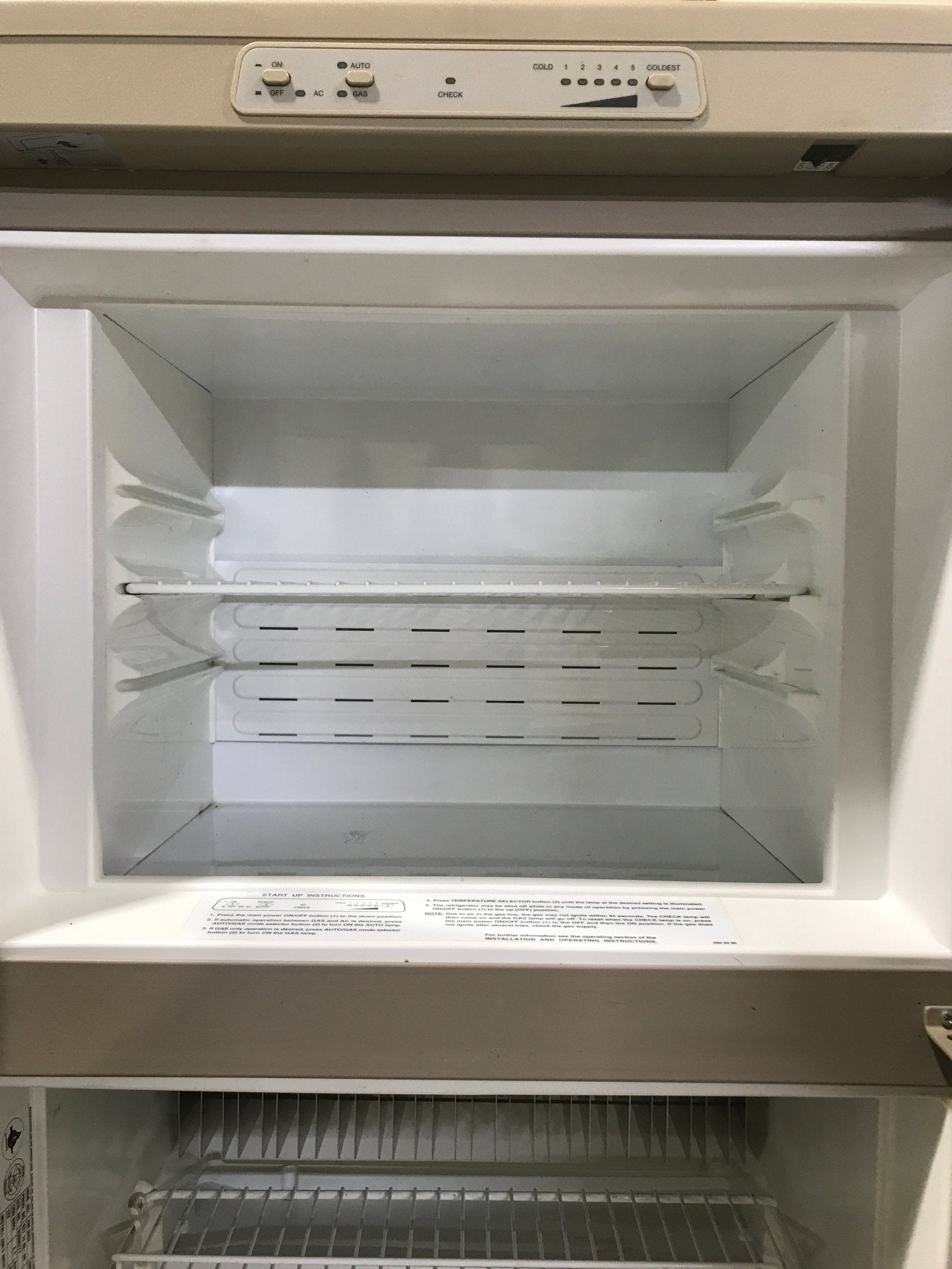 Used Complete Dometic Fridge, 2 - WAY - RM3662 - Young Farts RV Parts