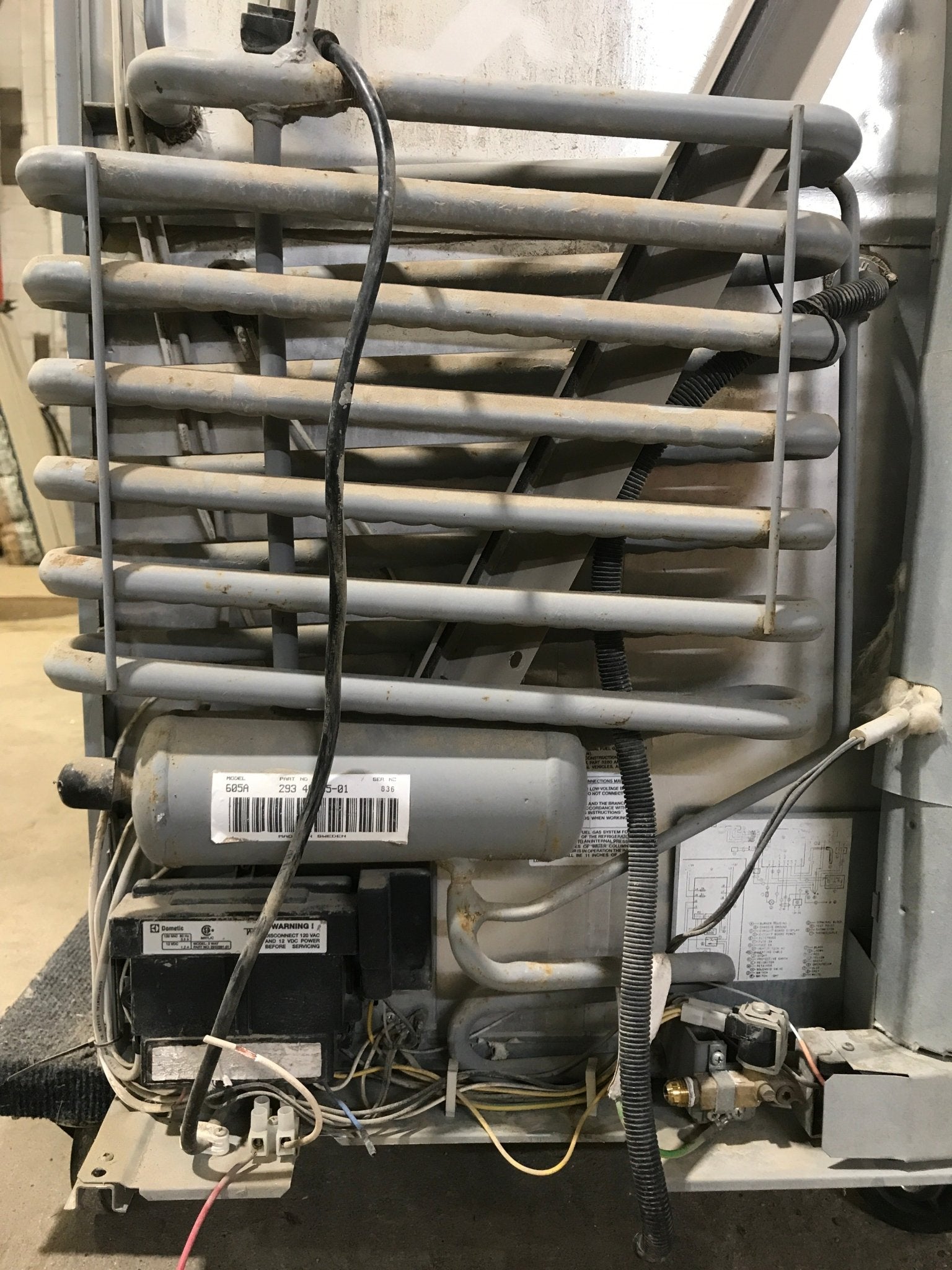 Used Complete Dometic Fridge, 2 - WAY - RM3662 - Young Farts RV Parts