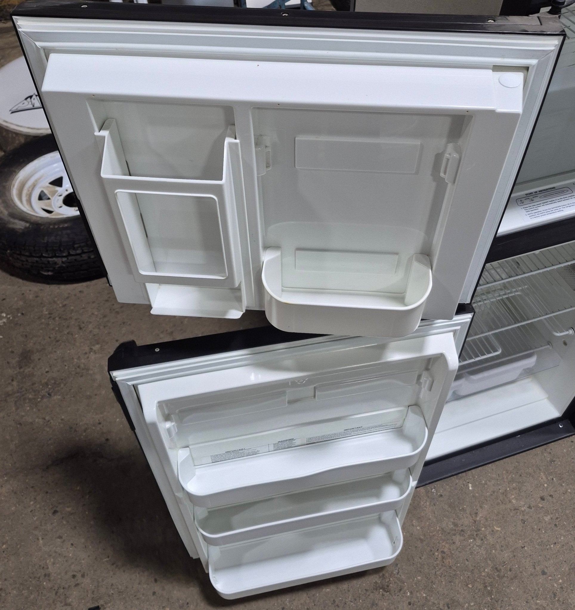 Used Complete Dometic RM2652 Fridge 2-WAY - Young Farts RV Parts