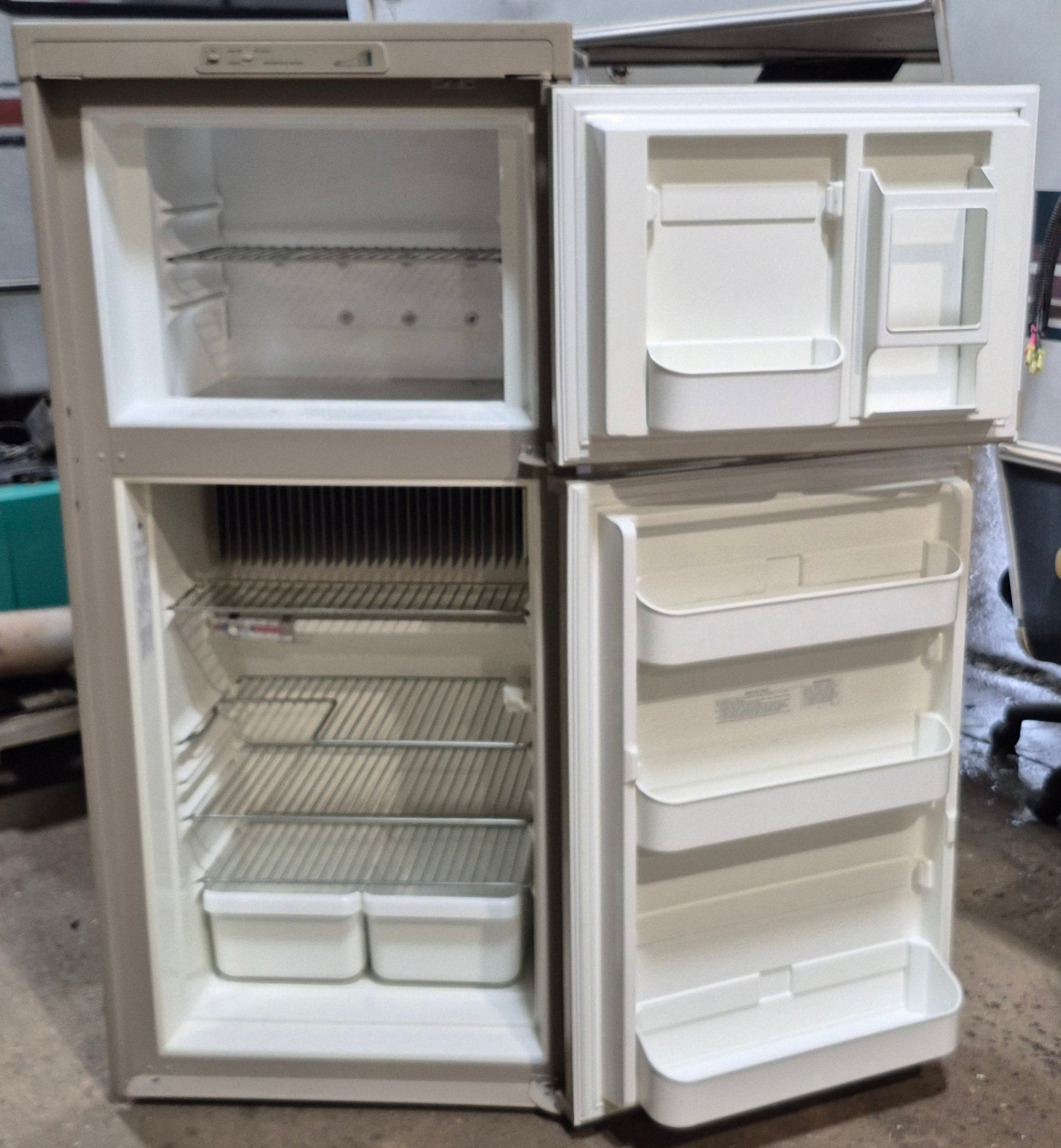 Used Complete Dometic RM2652 Fridge 2 - WAY - Young Farts RV Parts