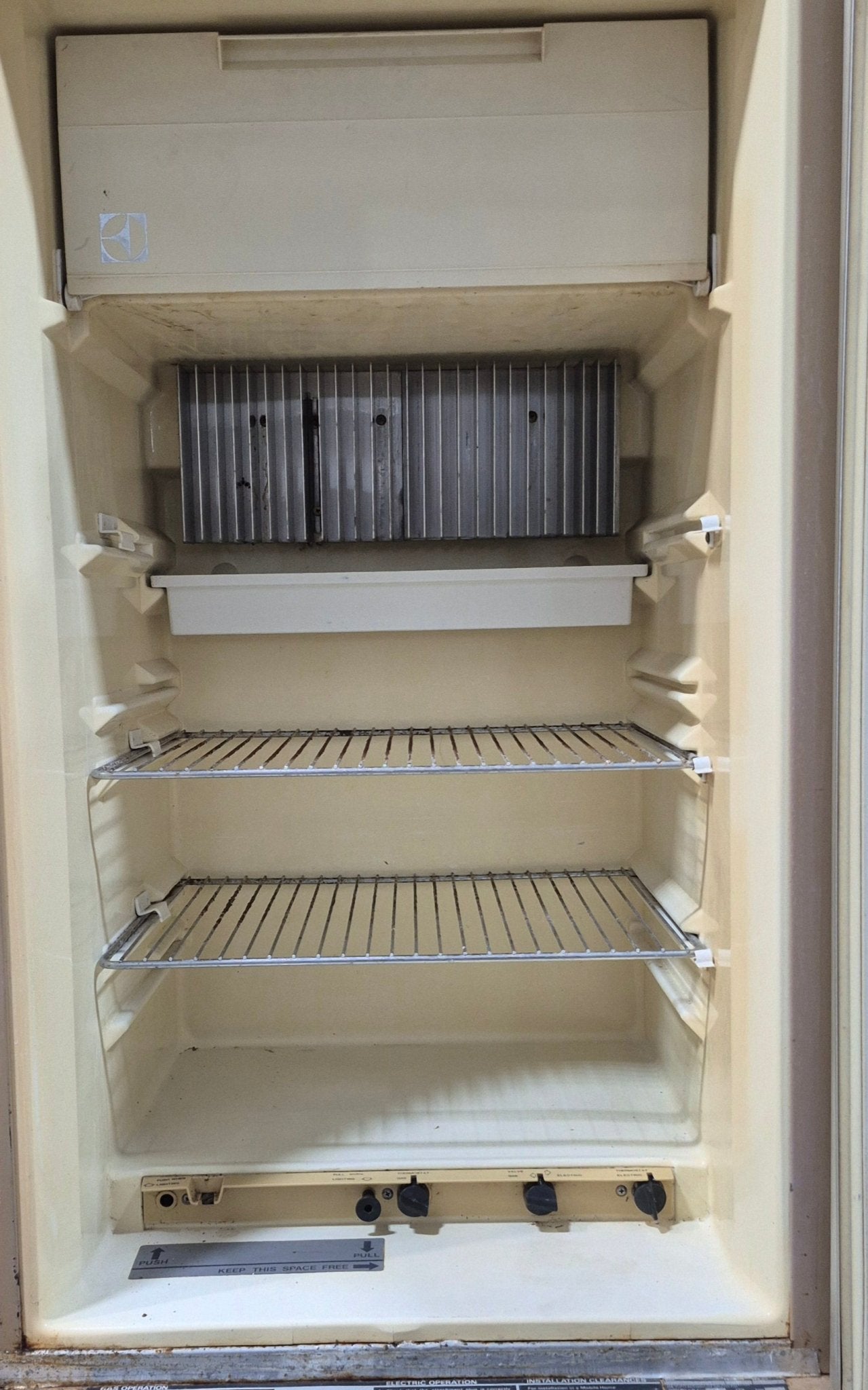 Used Complete Dometic RM661 Fridge 3 - Way - Young Farts RV Parts