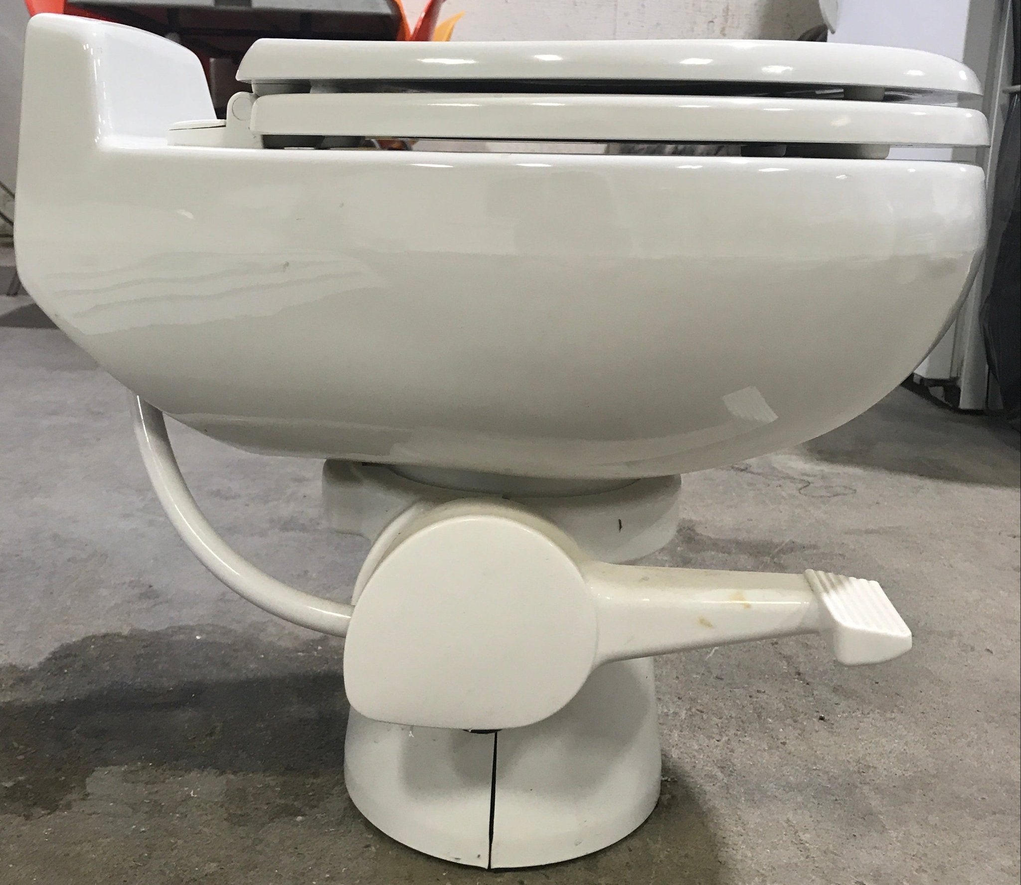 Used Complete Dometic Sealand Traveler Toilet, Foot Flush - 510+ - Young Farts RV Parts