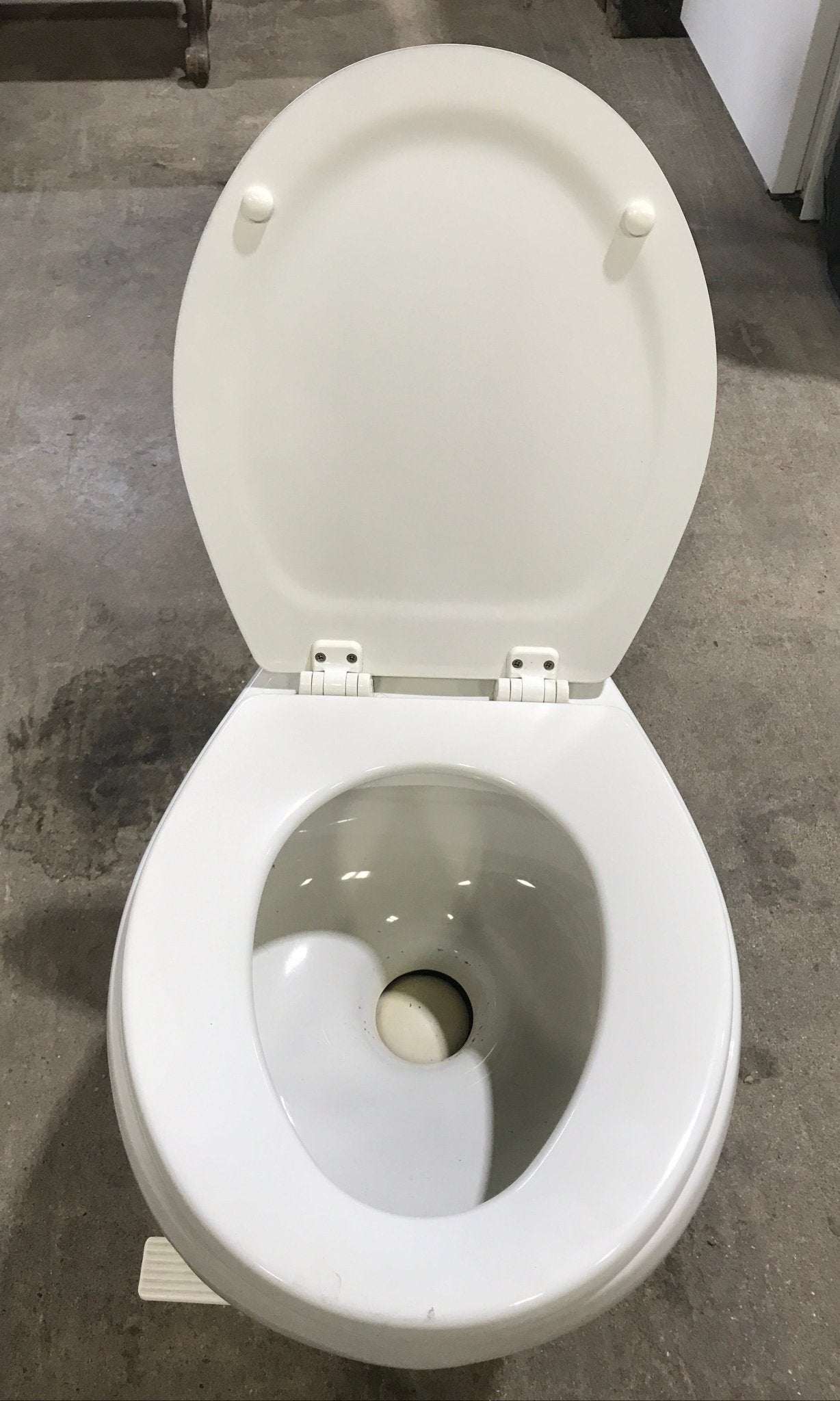 Used Complete Dometic Sealand Traveler Toilet, Foot Flush - 510+ - Young Farts RV Parts