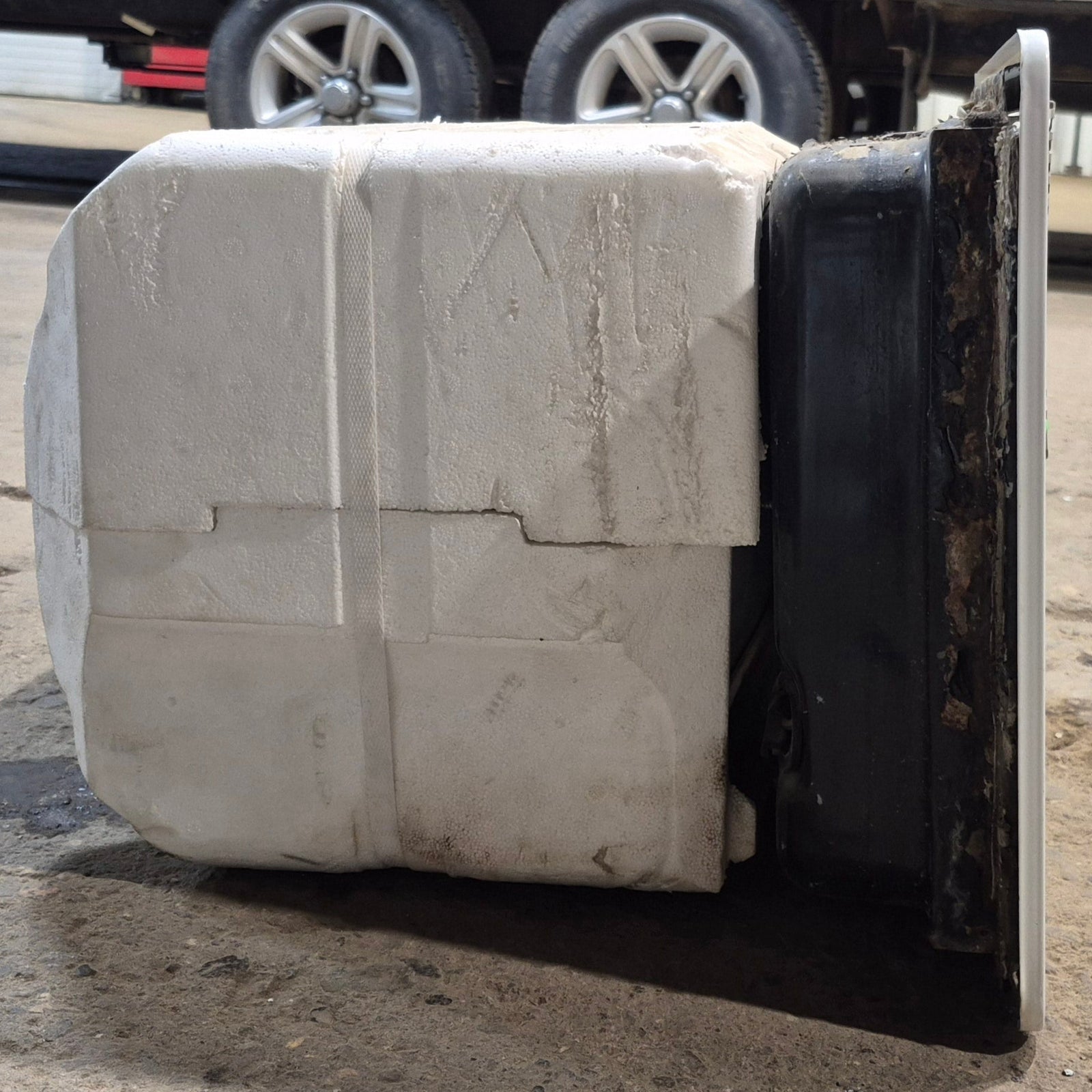 Used Complete G6A - 7P Atwood Hot Water Heater 6 Gal. - Young Farts RV Parts