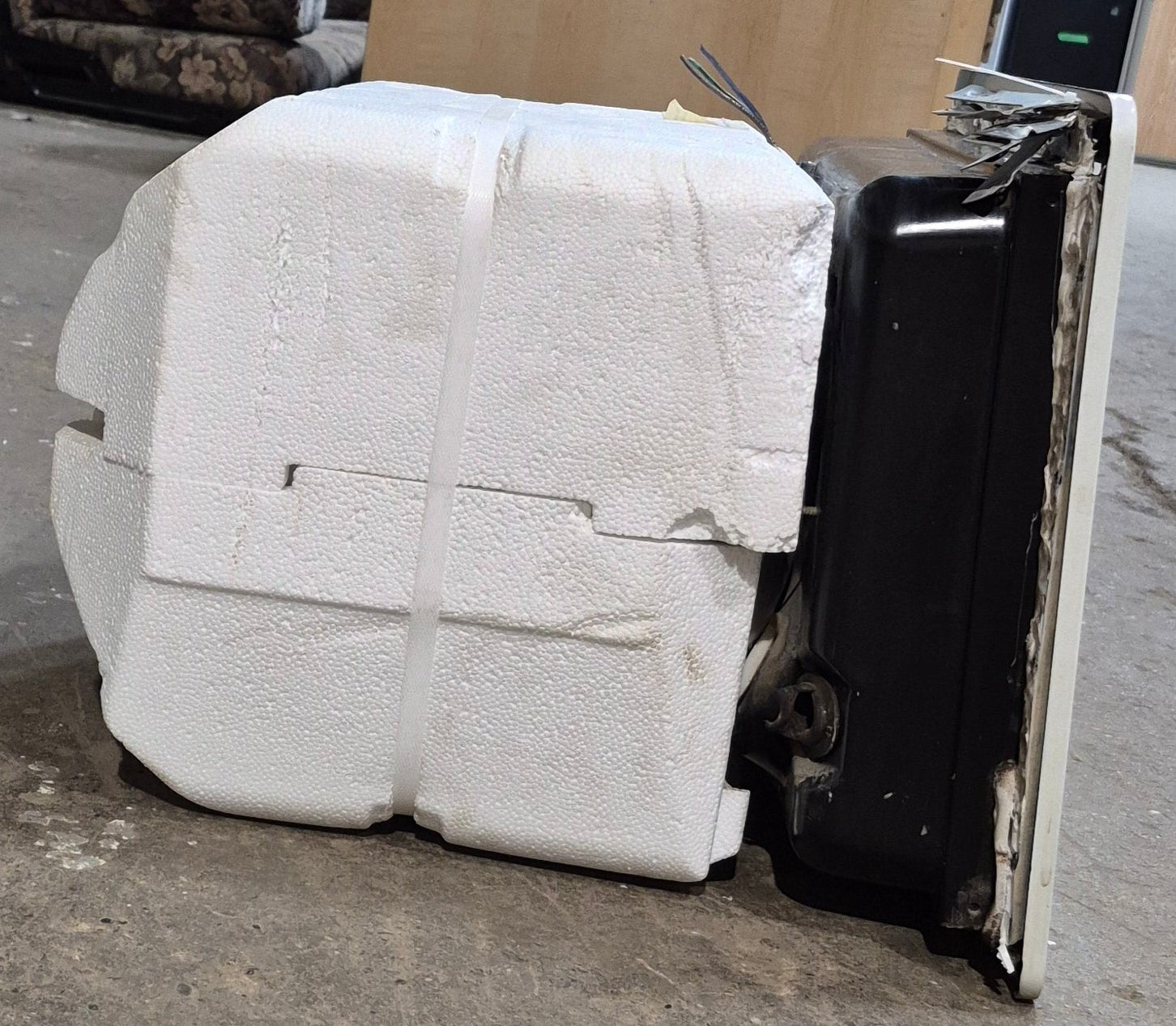 Used Complete G6A - 8E Atwood Hot Water Heater 6 Gal. - Young Farts RV Parts