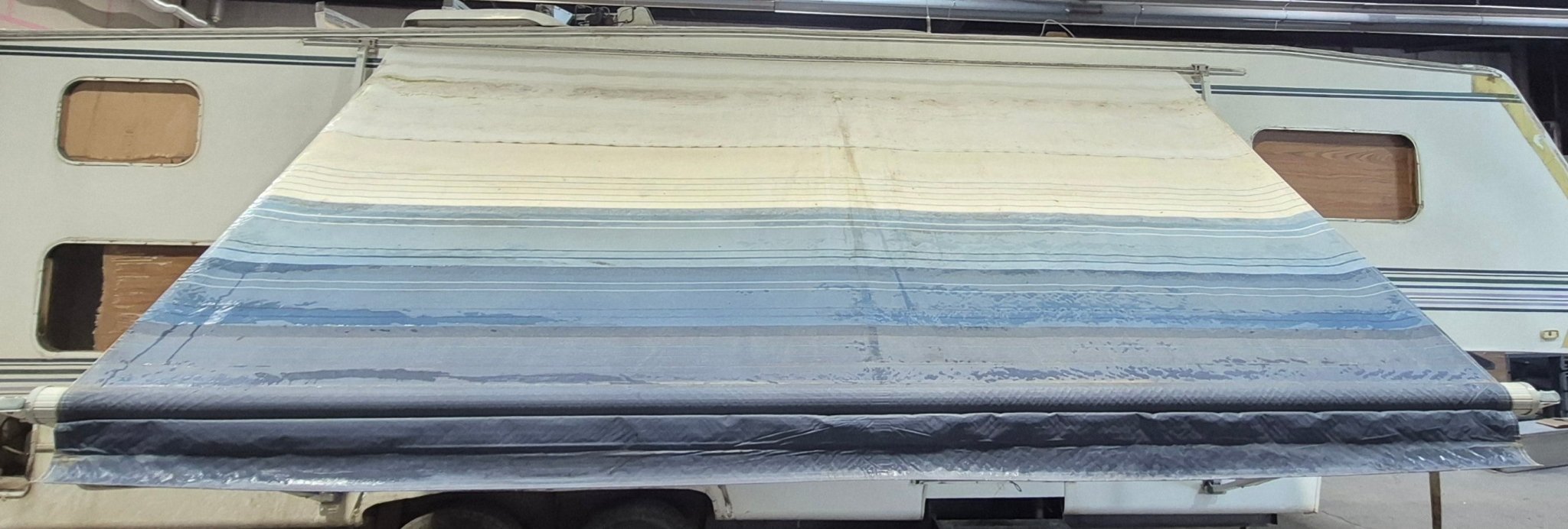 Used Complete Manual Awning Dometic / A&E 14' Used Canvas - Young Farts RV Parts