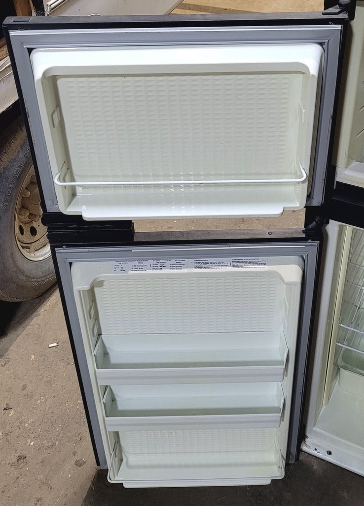 Used Complete Norcold 9162 Fridge 2 - WAY - Young Farts RV Parts