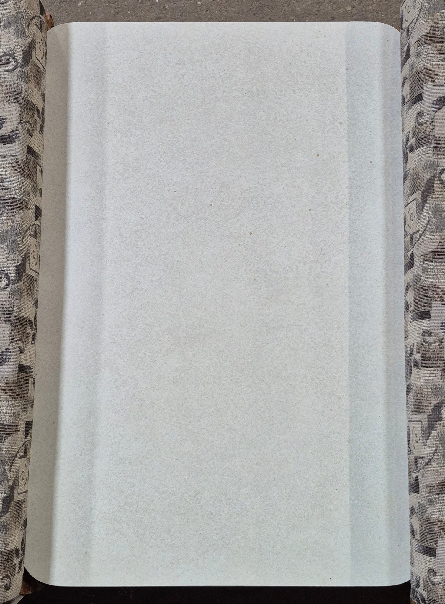 Used Complete RV Dinette Set - 40 1/4” D x 75