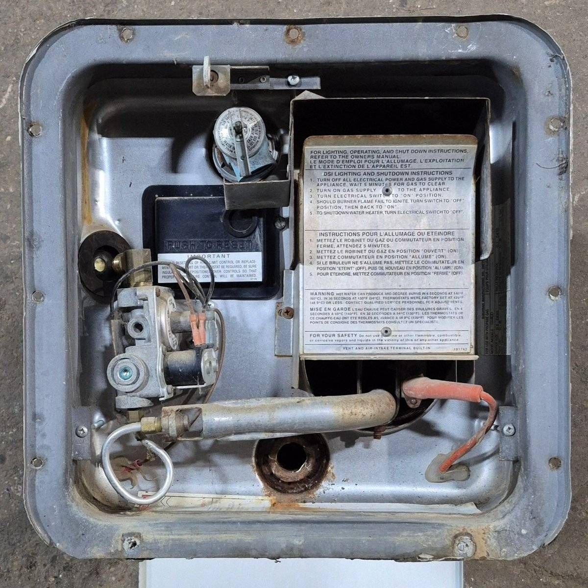 Used Complete Suburban Hot Water Heater, 6 Gallon - SW6D - 12.5 X 12.5 X 19.25 - Young Farts RV Parts