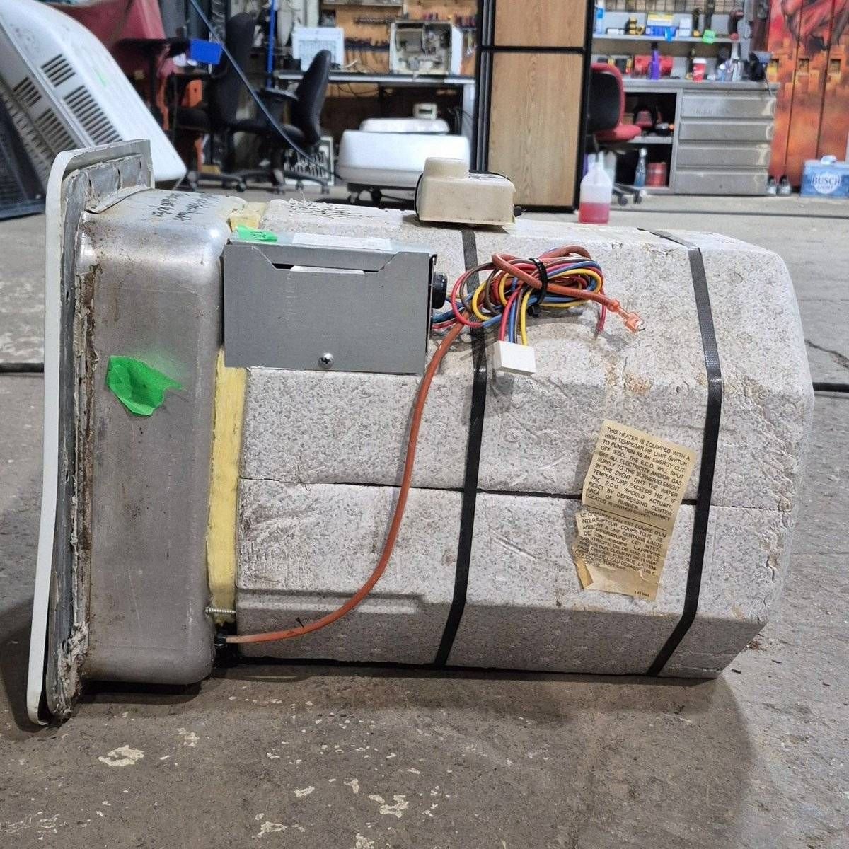Used Complete Suburban Hot Water Heater, 6 Gallon - SW6D - 12.5 X 12.5 X 19.25 - Young Farts RV Parts