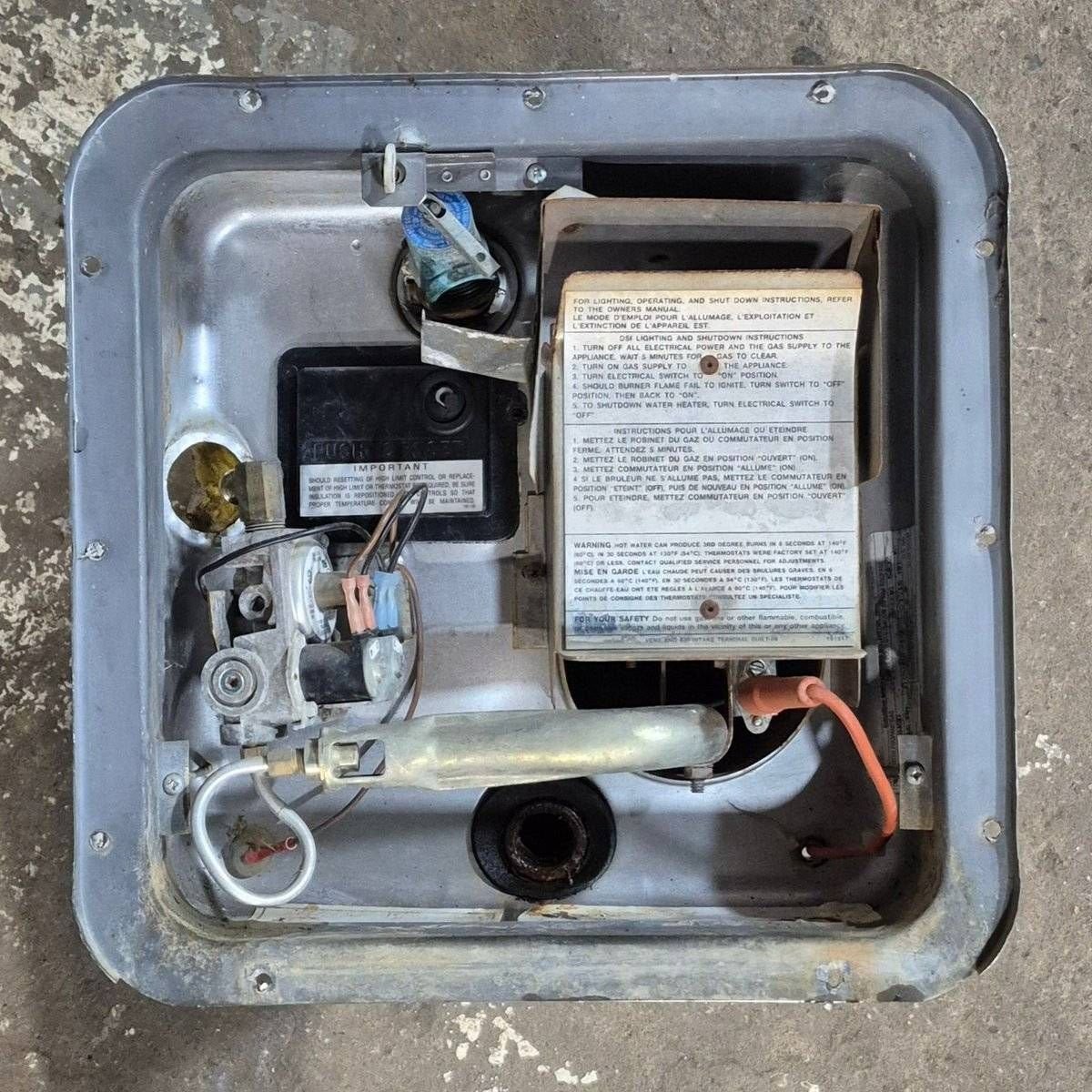 Used Complete Suburban Hot Water Heater, 6 Gallon - SW6D - 12.5 X 12.5 X 19.75 - Young Farts RV Parts