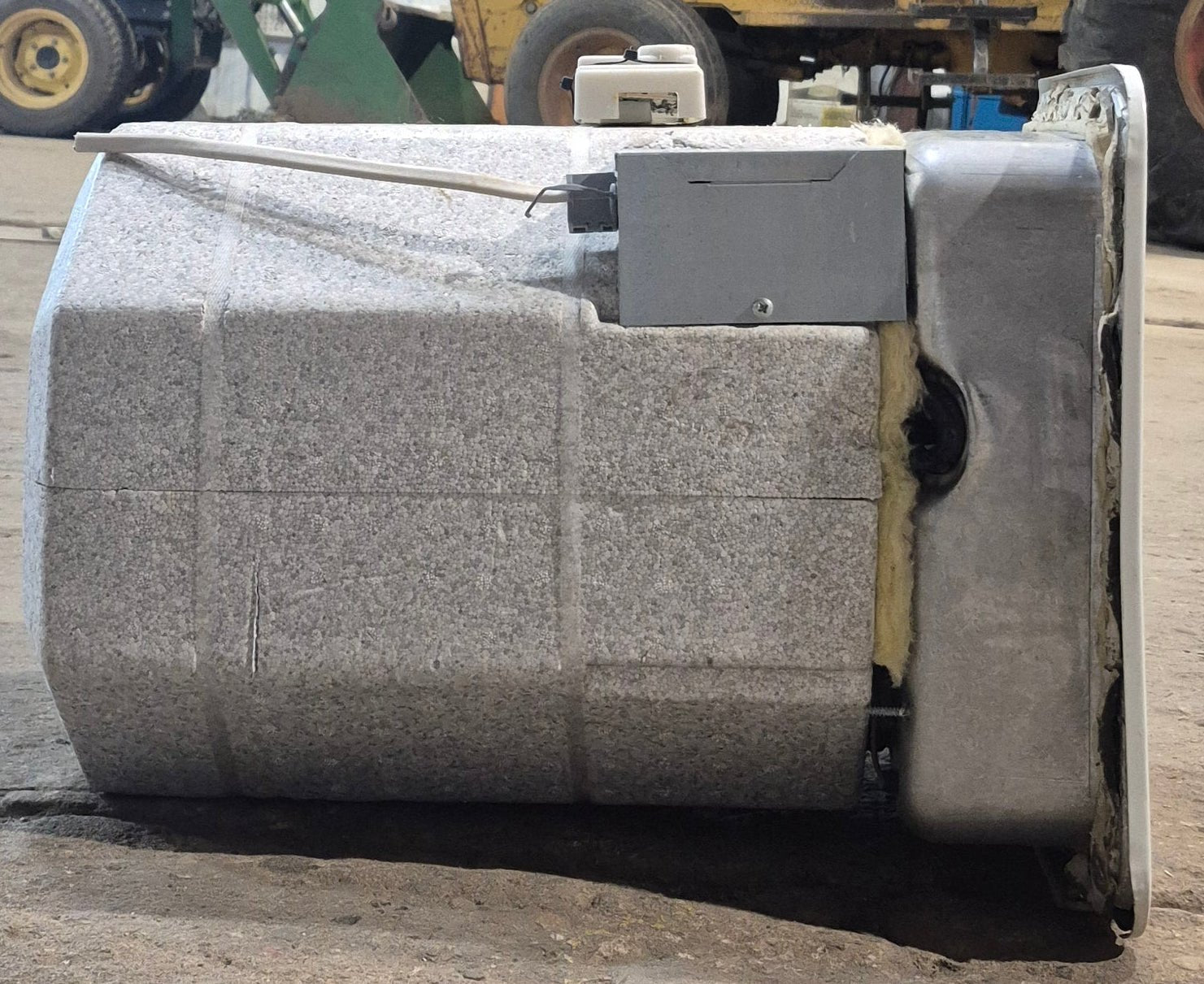 Used Complete SW6DE Suburban Hot Water Heater 6 Gal. - Young Farts RV Parts