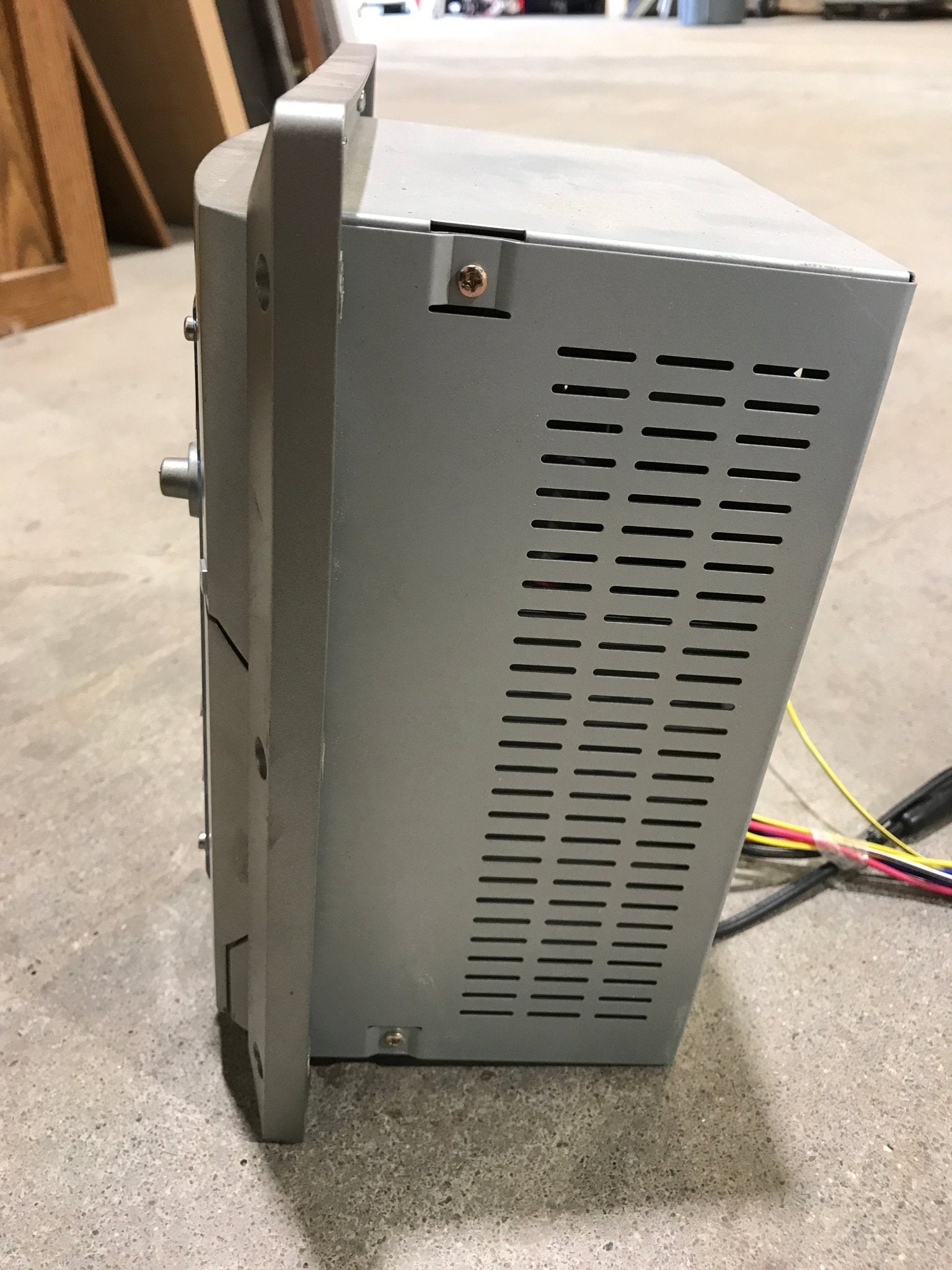 Used Concertone RV Radio RV - 2003 LNC - Young Farts RV Parts