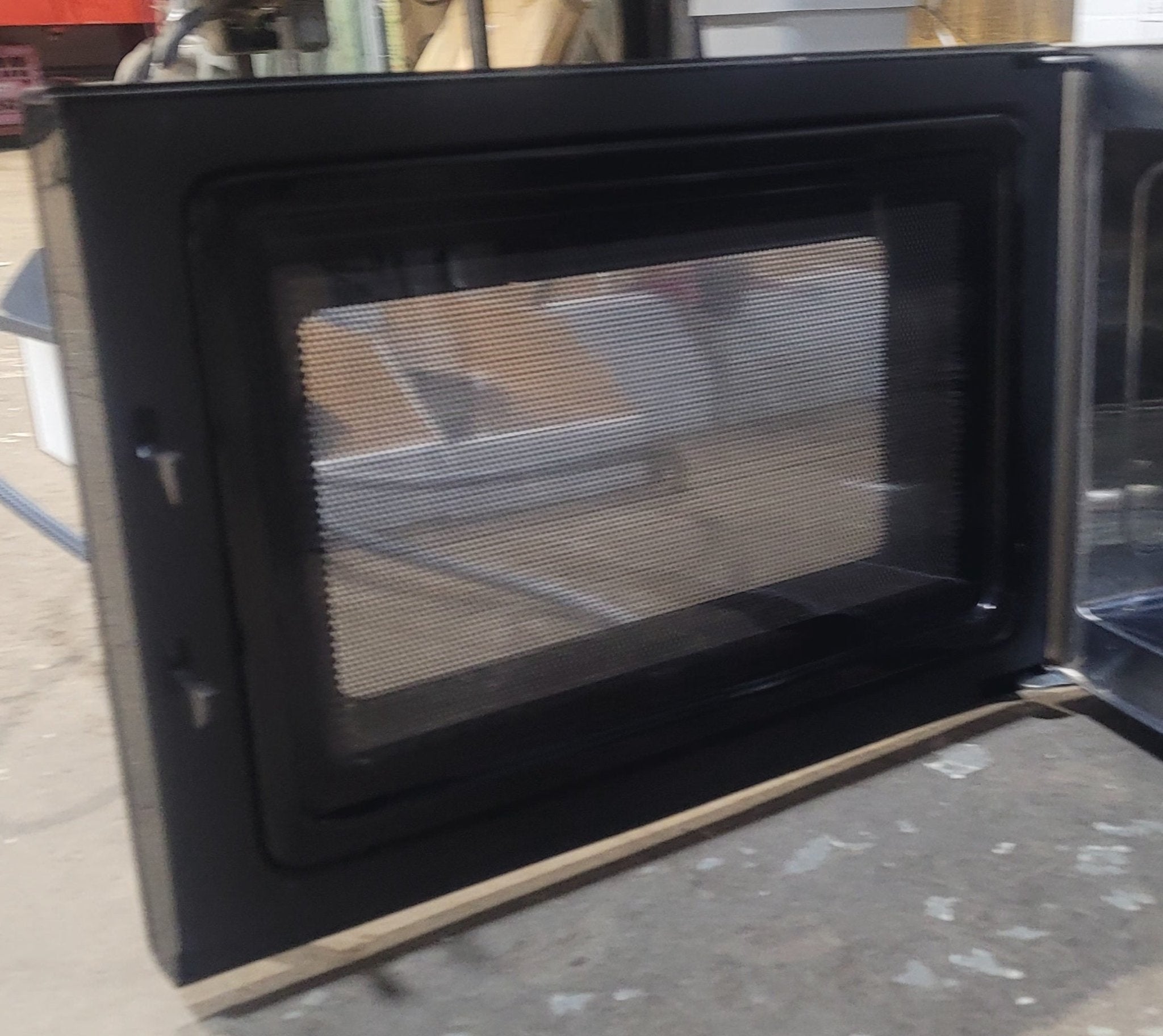 Used DANBY RV Microwave 20 3/4" W x 12" H x 16 1/2" D - Young Farts RV Parts