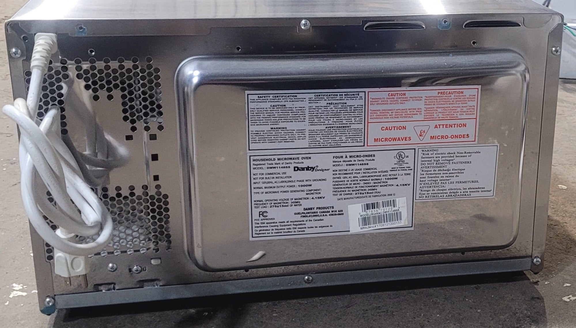 Used DANBY RV Microwave 20 3/4" W x 12" H x 16 1/2" D - Young Farts RV Parts