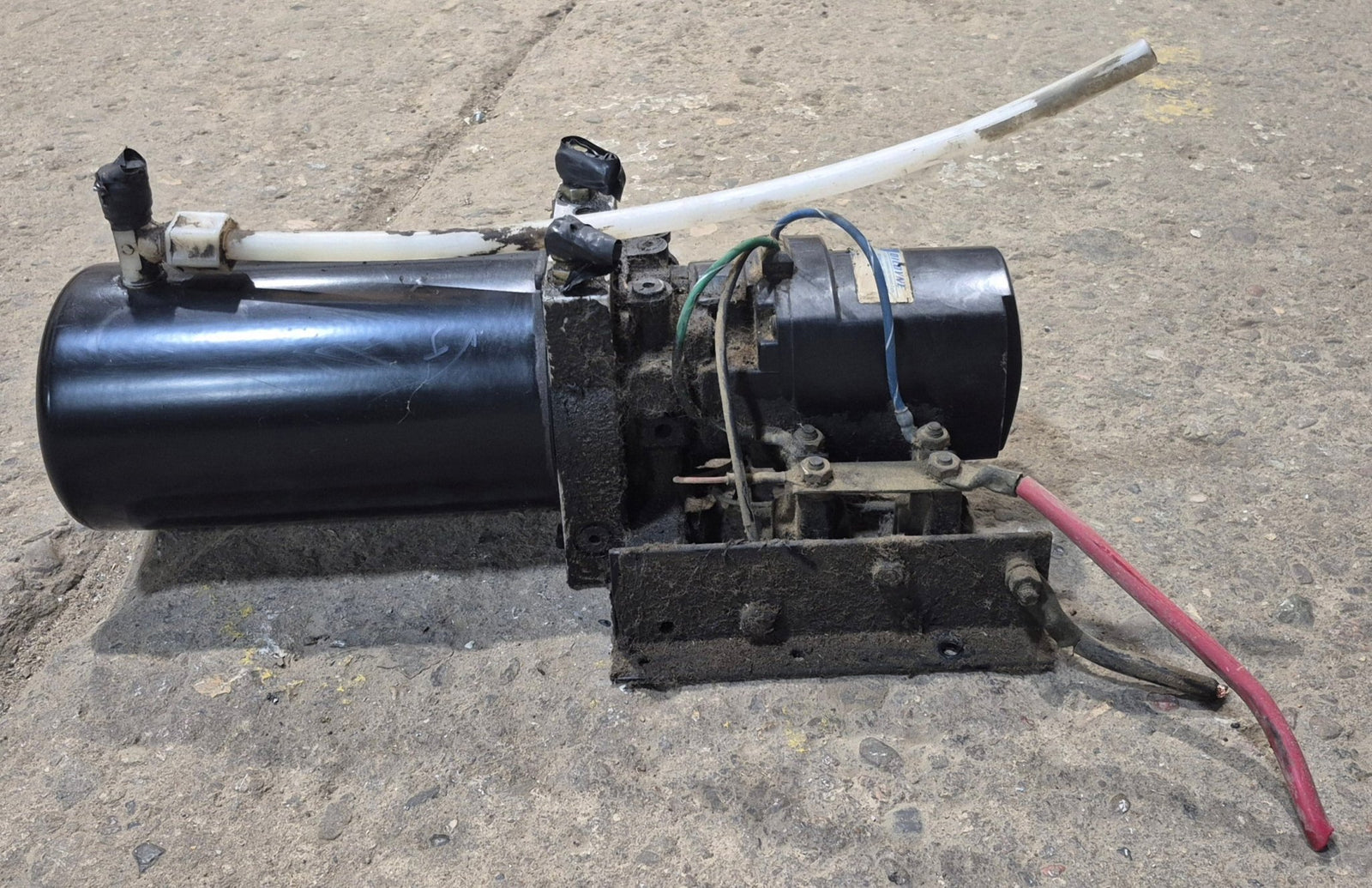 Used Dewald RV Slide Out Hydraulic Pump/Motor/Tank Assembly - Young Farts RV Parts