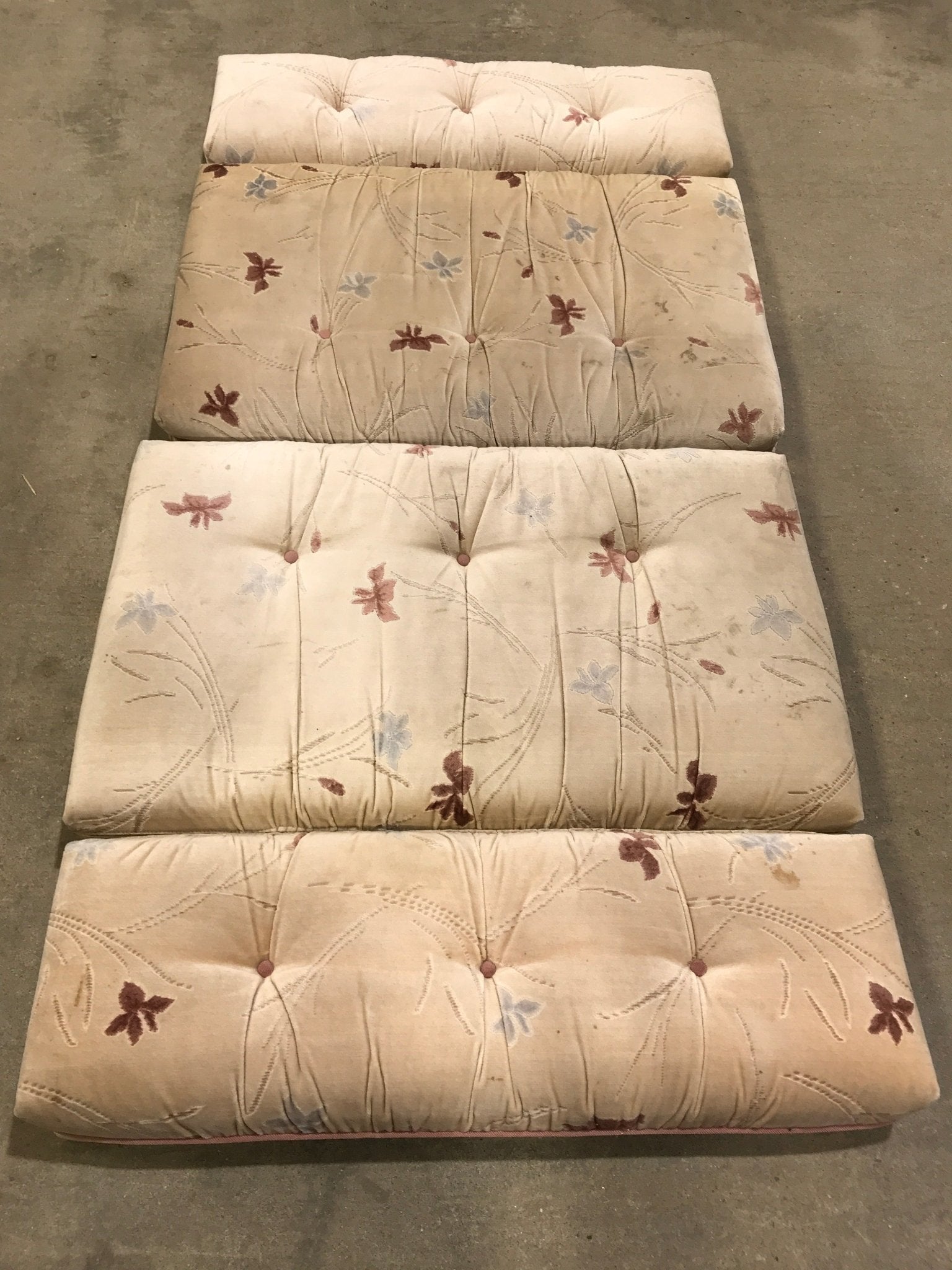 Used Dinette Cushion Set - 4 piece | 2 @ 40