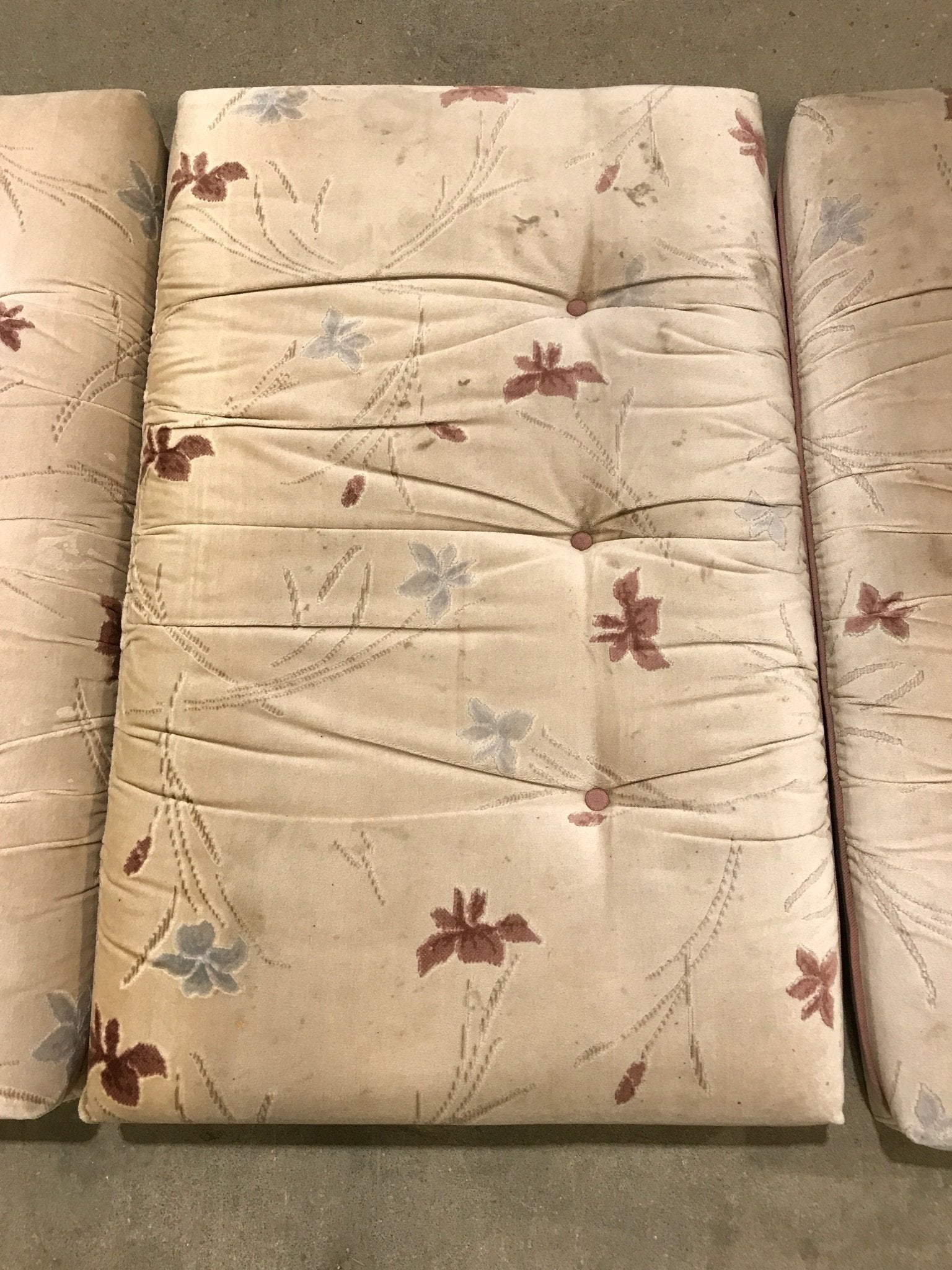 Used Dinette Cushion Set - 4 piece | 2 @ 40" X 24" X 4 1/2" D, 2 @ 40" X 12" X 4 1/2" D - Young Farts RV Parts