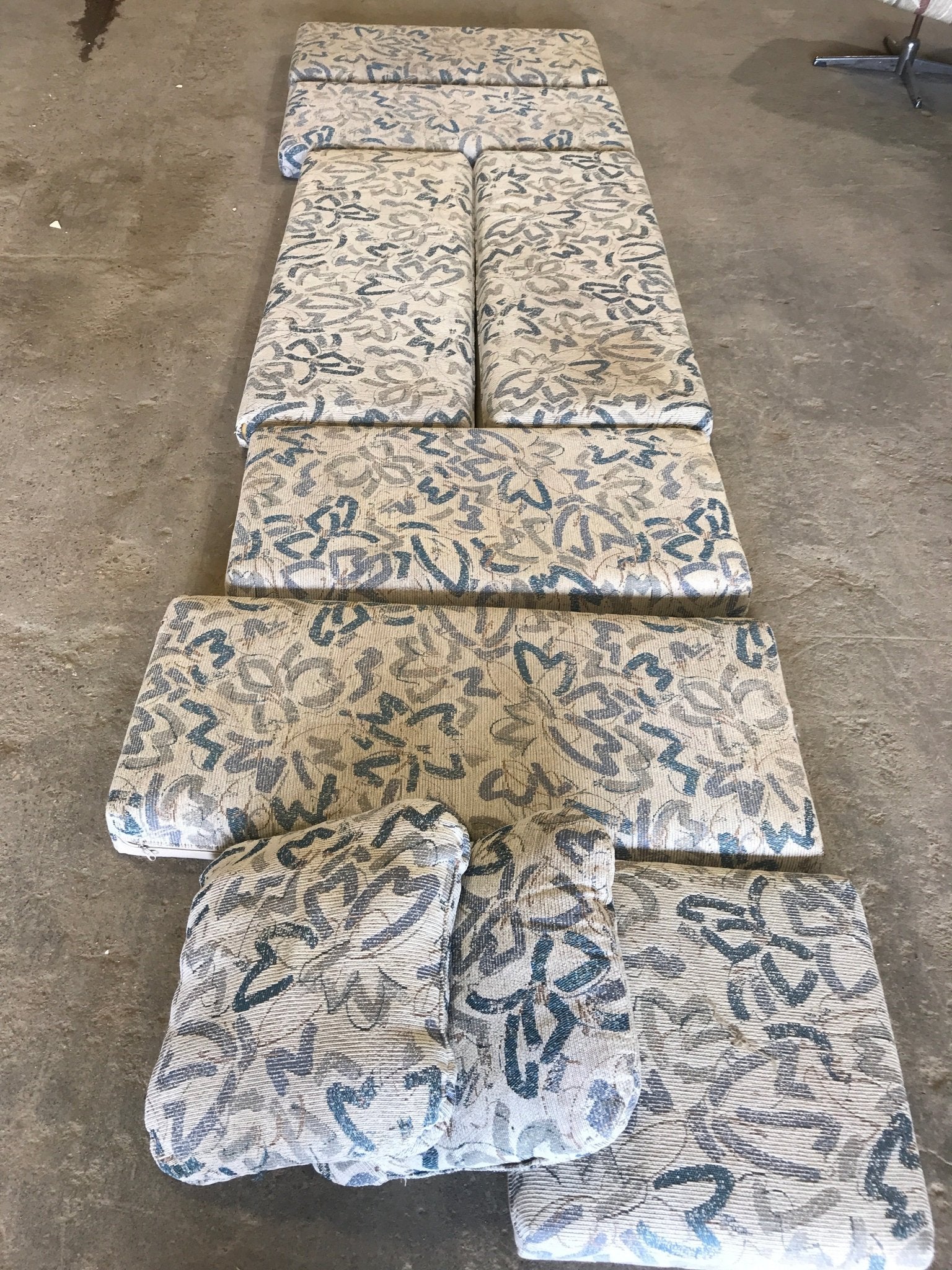 Used Dinette Cushion Set - Complete Tent Trailer Set - Young Farts RV Parts