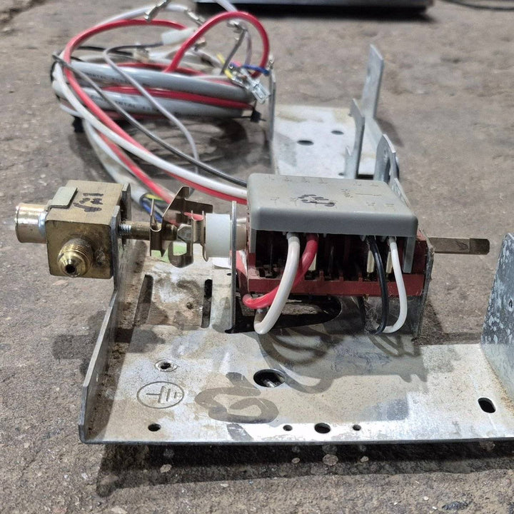 Used Dometic 3 - Way Selector Switch and Manual Gas Valve, With Bracket - 2932614015 - Young Farts RV Parts