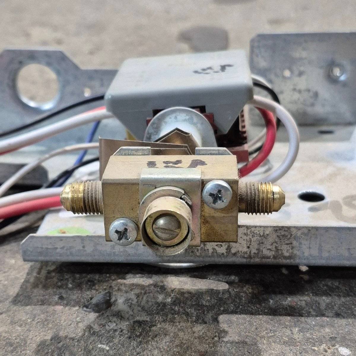Used Dometic 3 - Way Selector Switch and Manual Gas Valve, With Bracket - 2932614015 - Young Farts RV Parts