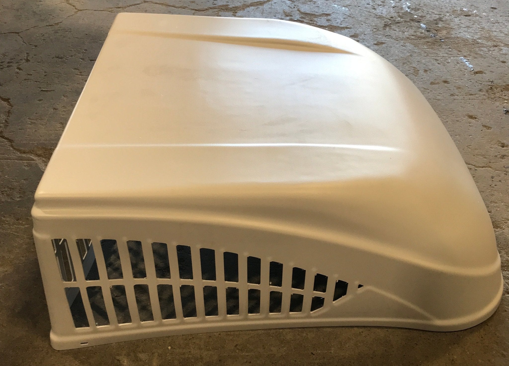 Used Dometic - 3315332.000 Brisk II Replacement Shroud White - Young Farts RV Parts