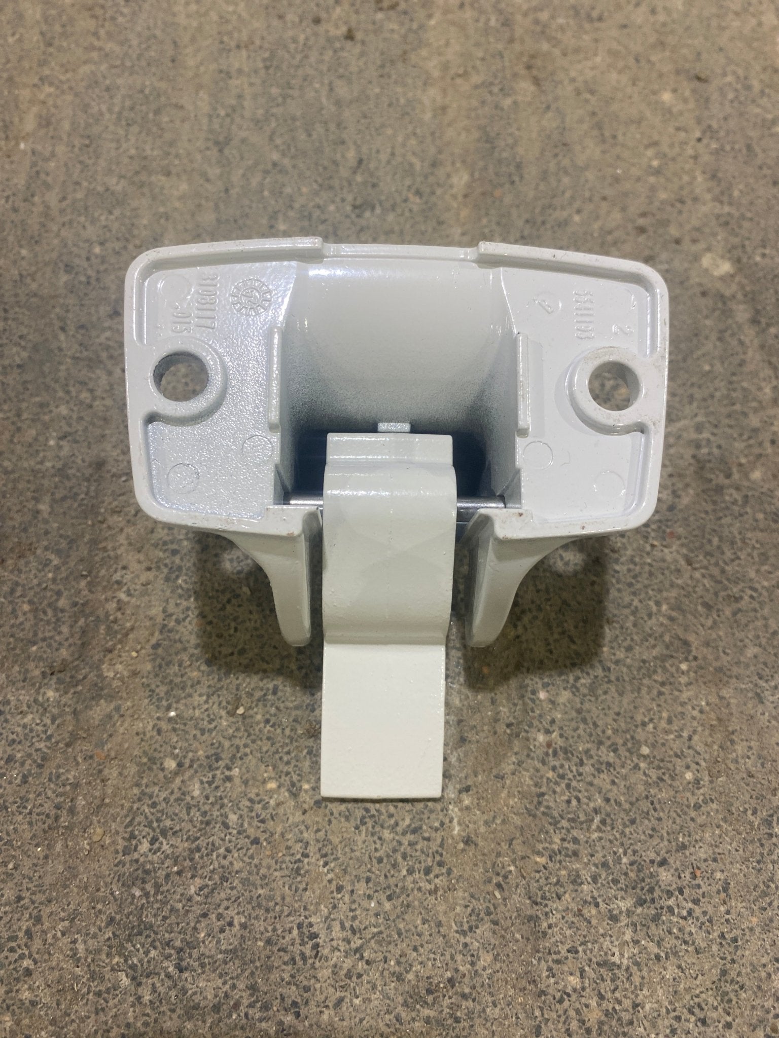 Used Dometic 8500 Awning Bottom Mounting Bracket - Young Farts RV Parts