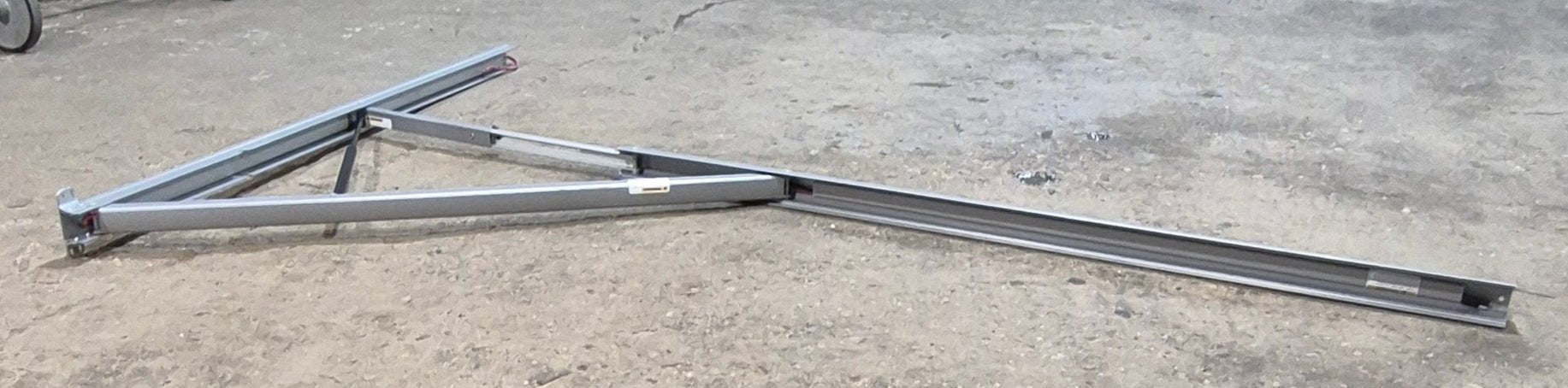 Used Dometic 9100 Power Awning Arm Standard Model RH Power 65 1/2" with Adjustable Pitch Arm 8952002.400P - Young Farts RV Parts