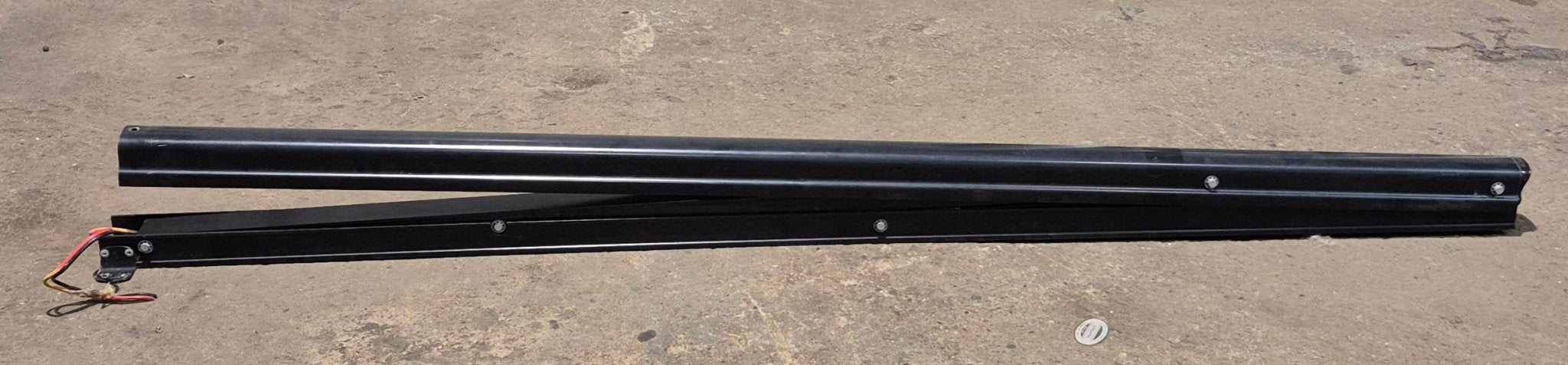 Used Dometic 9100 Power Awning Arm, Standard RH Idler (Power Side), 65 1/2", Adjustable Pitch - 8952002.400U - Young Farts RV Parts