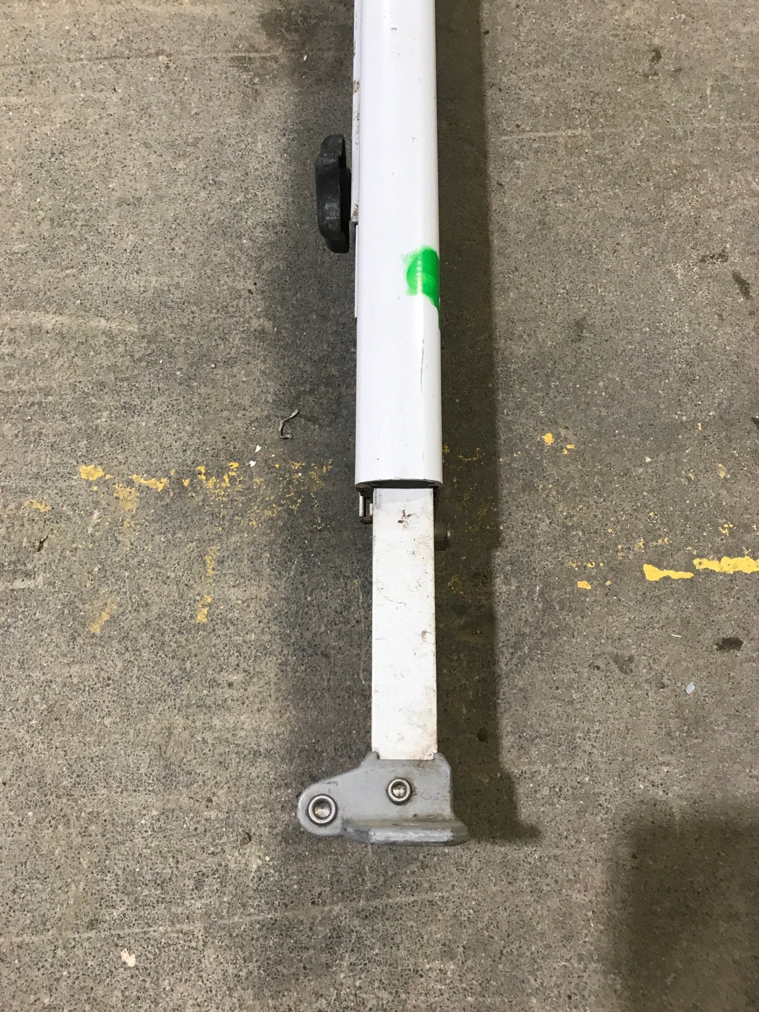 Used Dometic / A&E 8500 Awning Single Manual Arm - Young Farts RV Parts