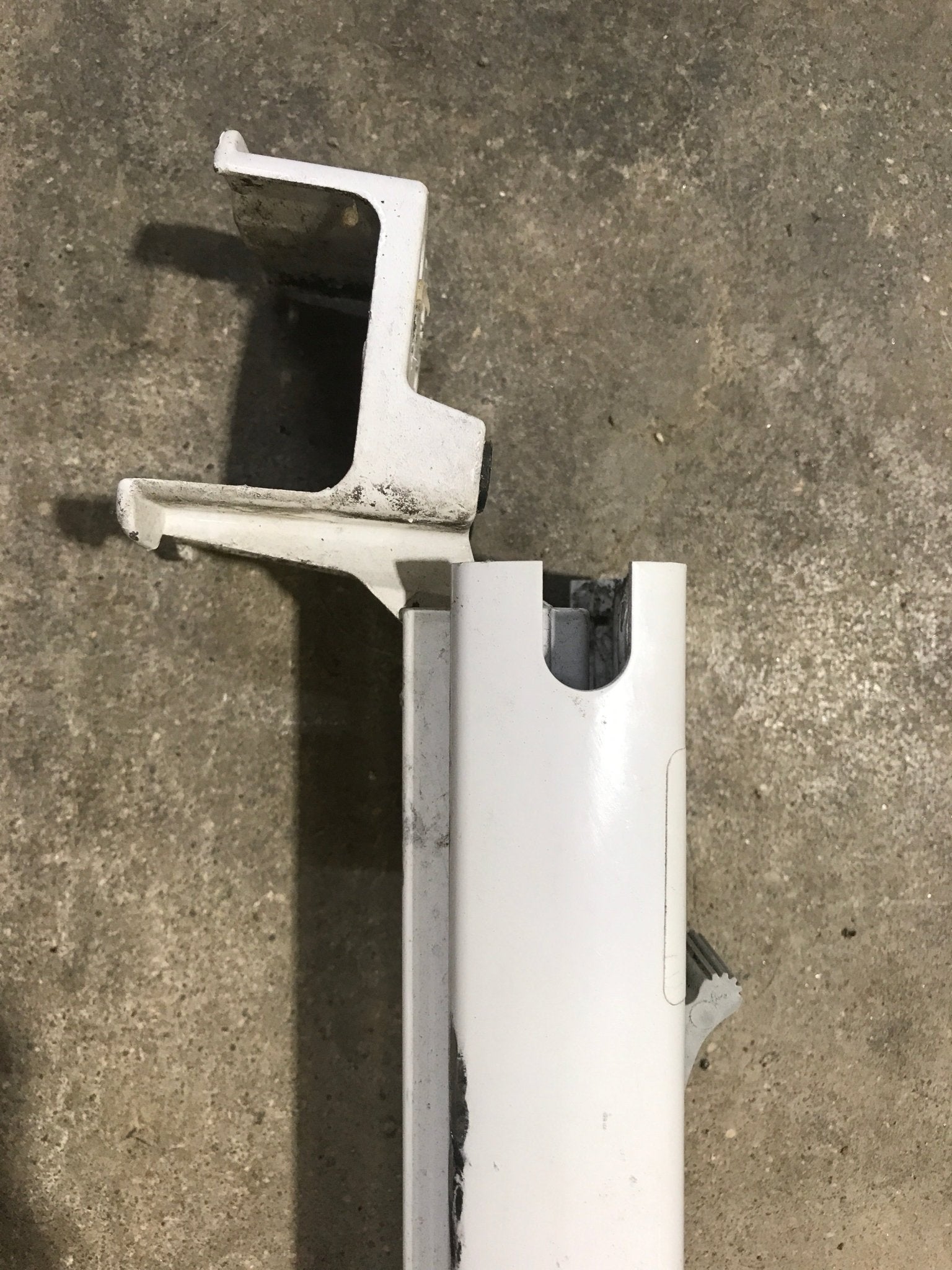 Used Dometic / A&E 8500 Awning Single Manual Arm - Young Farts RV Parts