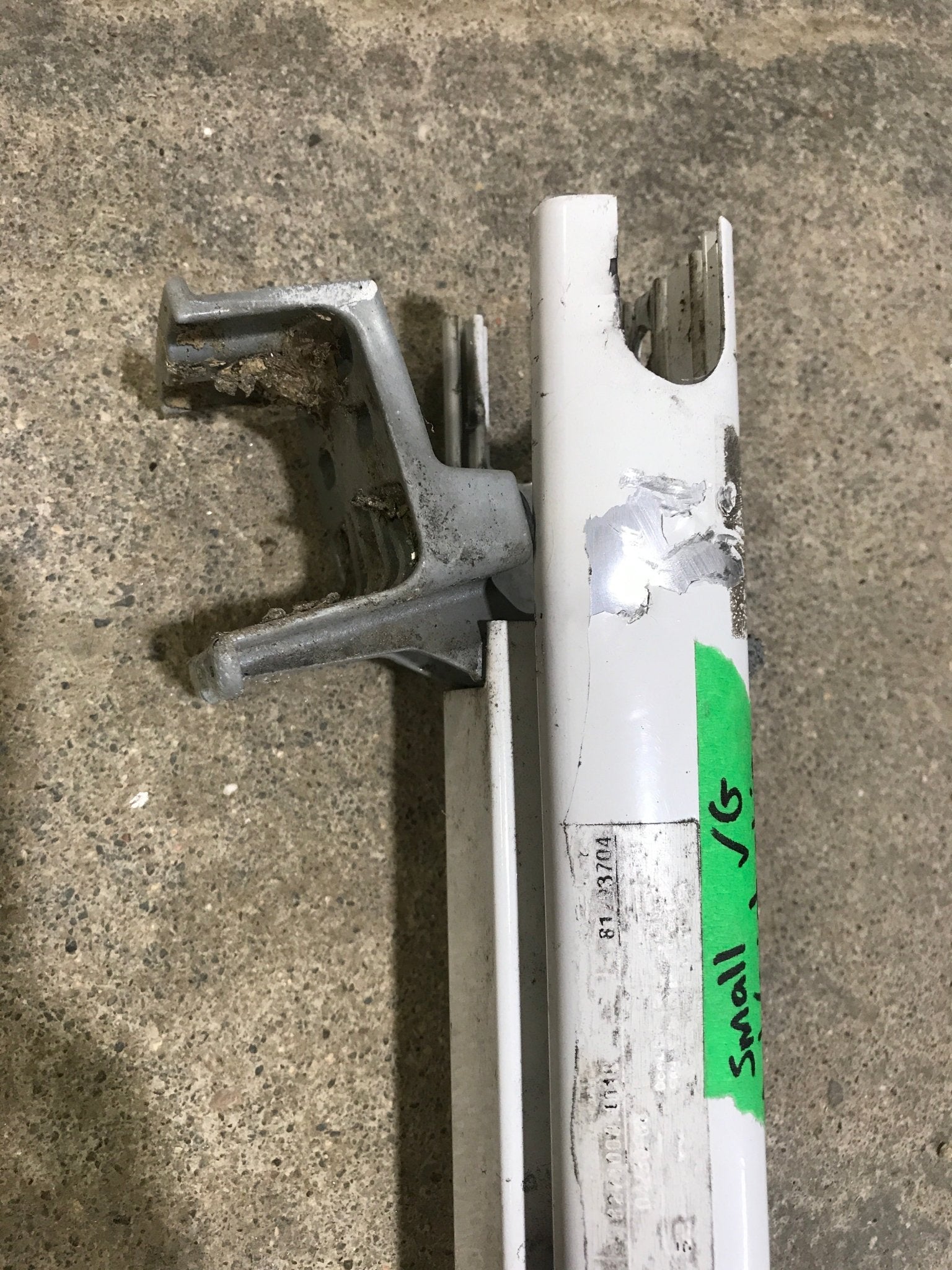 Used Dometic / A&E 8500 Awning Single Manual Arm - Young Farts RV Parts