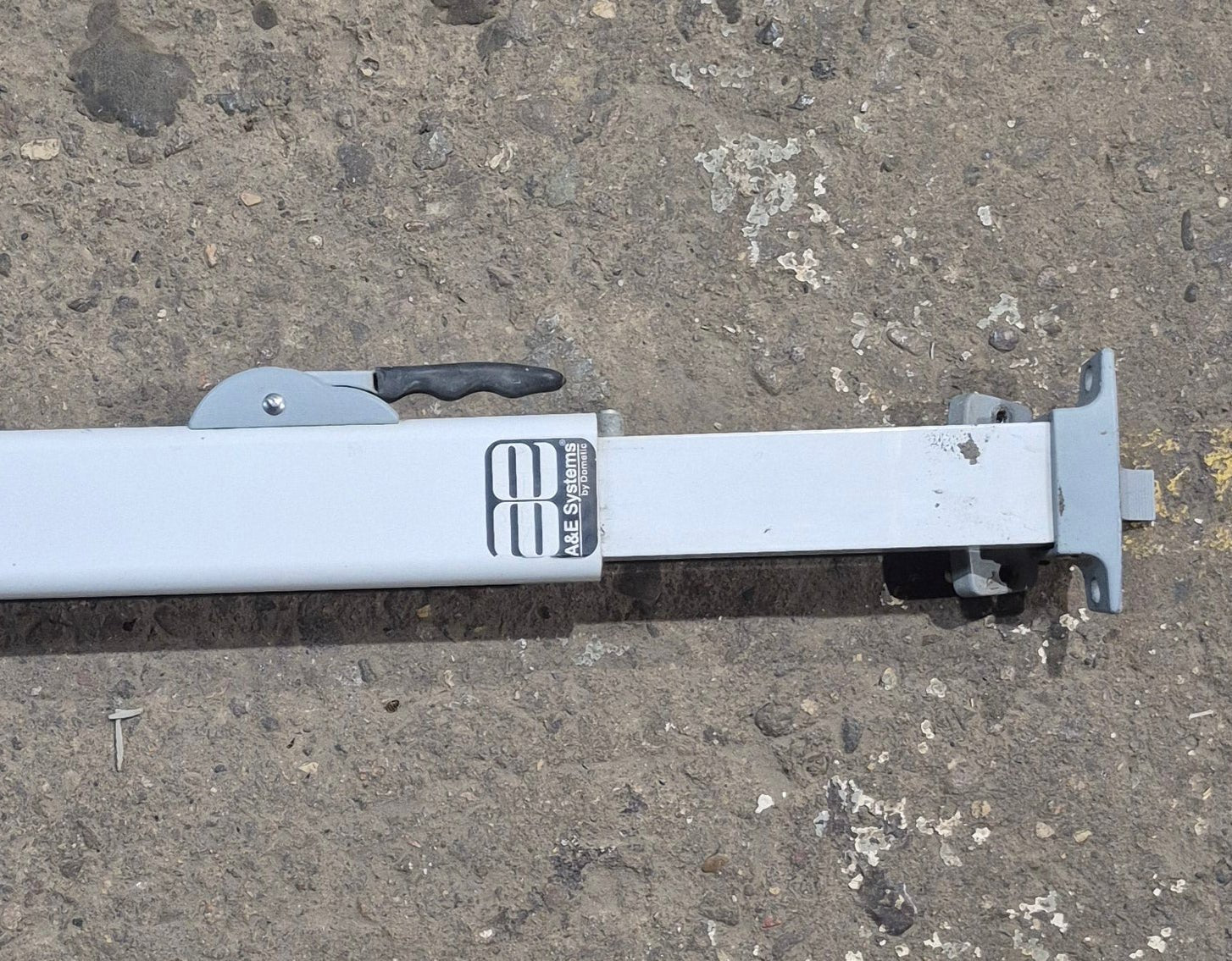 Used Dometic / A&E 8500 Awning Single Manual Arm - Young Farts RV Parts