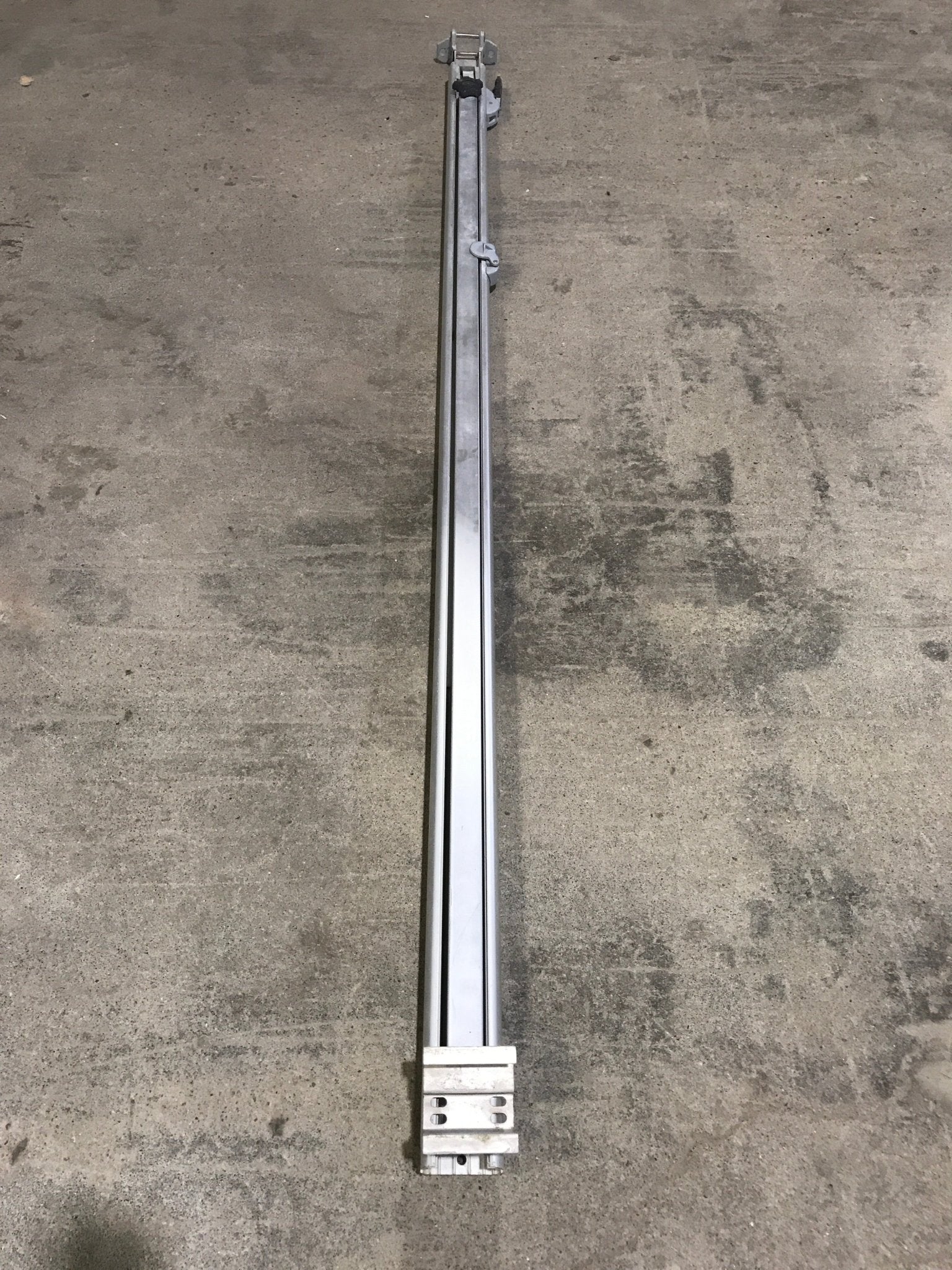 Used Dometic / A&E 8500 Awning Single Manual Arm - Young Farts RV Parts