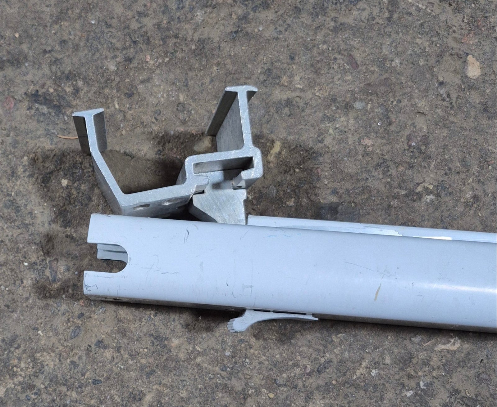 Used Dometic / A&E 8500 Awning Single Manual Arm - Young Farts RV Parts