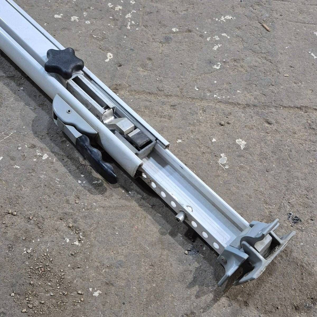 Used Dometic / A&E 8500 Manual Awning Arm, Tall, White - 8480000.401B - Young Farts RV Parts