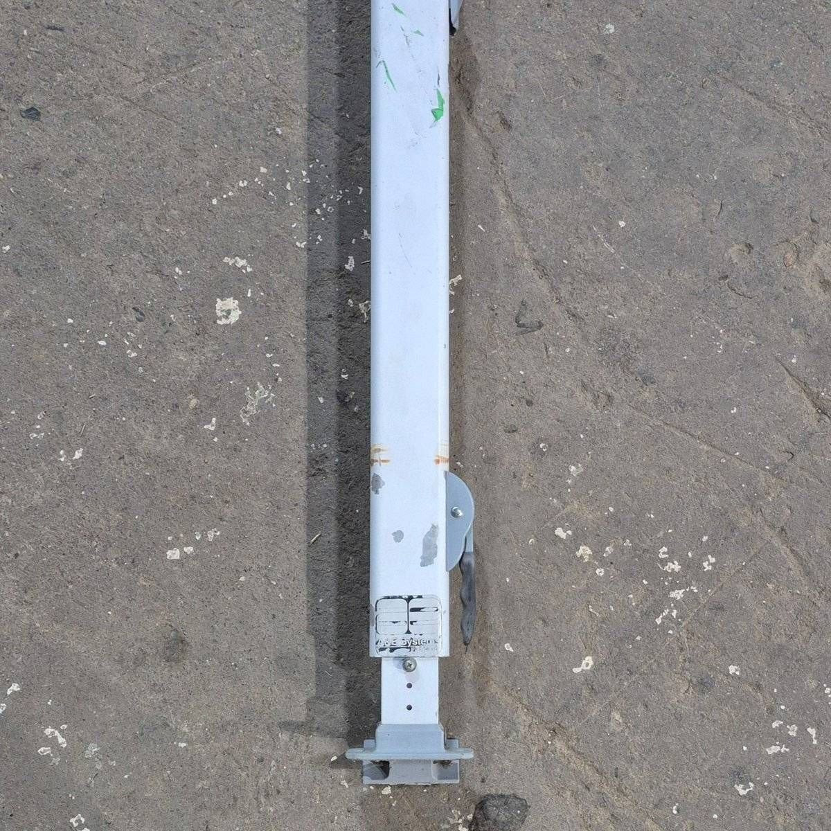 Used Dometic / A&E 8500 Manual Awning Arm, Tall, White - 8480000.401B - Young Farts RV Parts